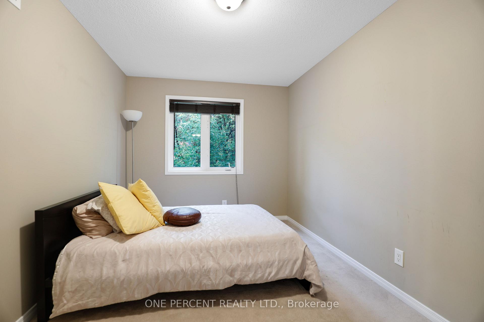 Photo 27 of Unit 24, 382 Galston Private, Ottawa, Mer Bleue/Bradley Estates/Anderson Park — HOMEH