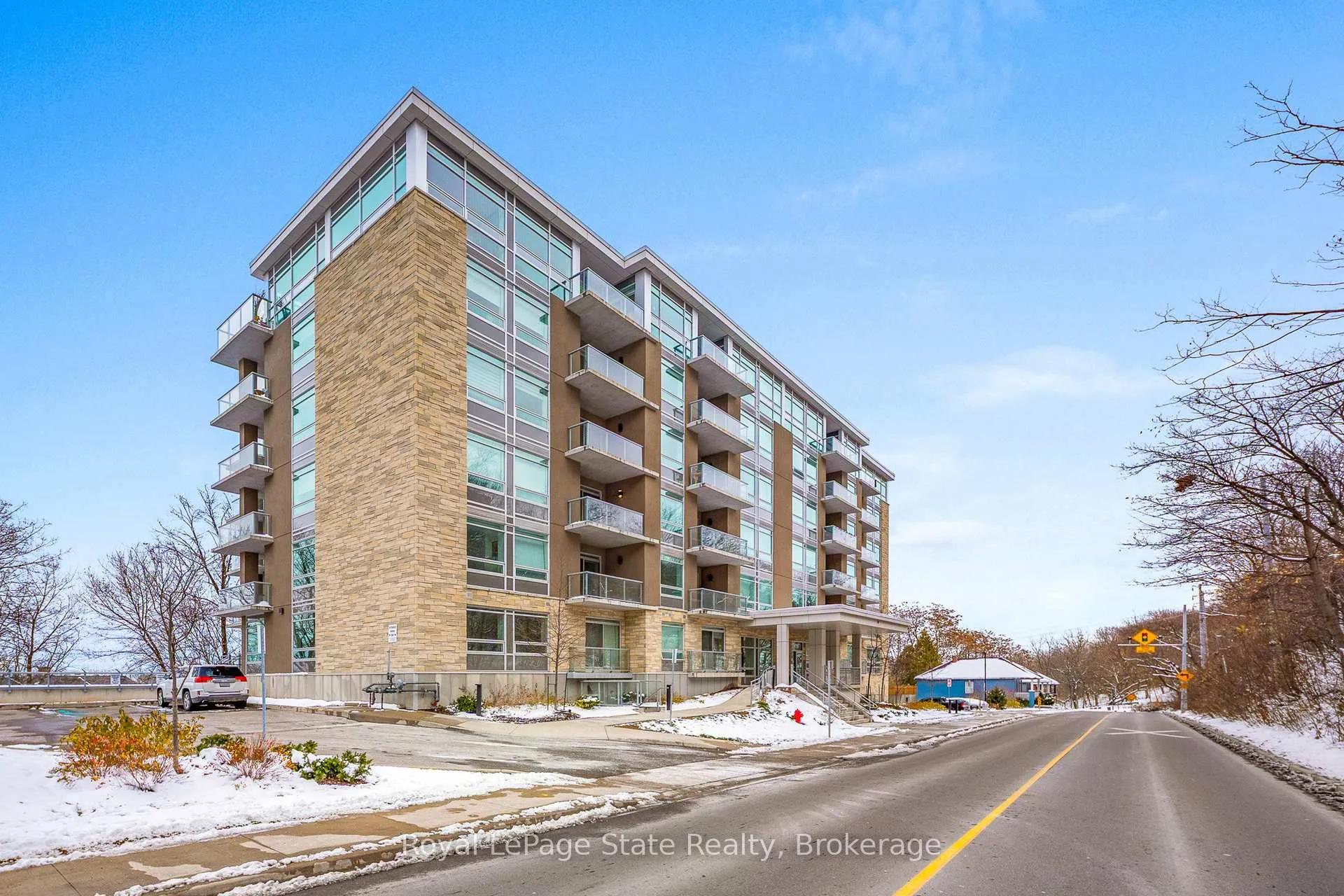 Photo 1 of Unit 502, 479 Charlton Avenue E, Hamilton, Stinson — HOMEH