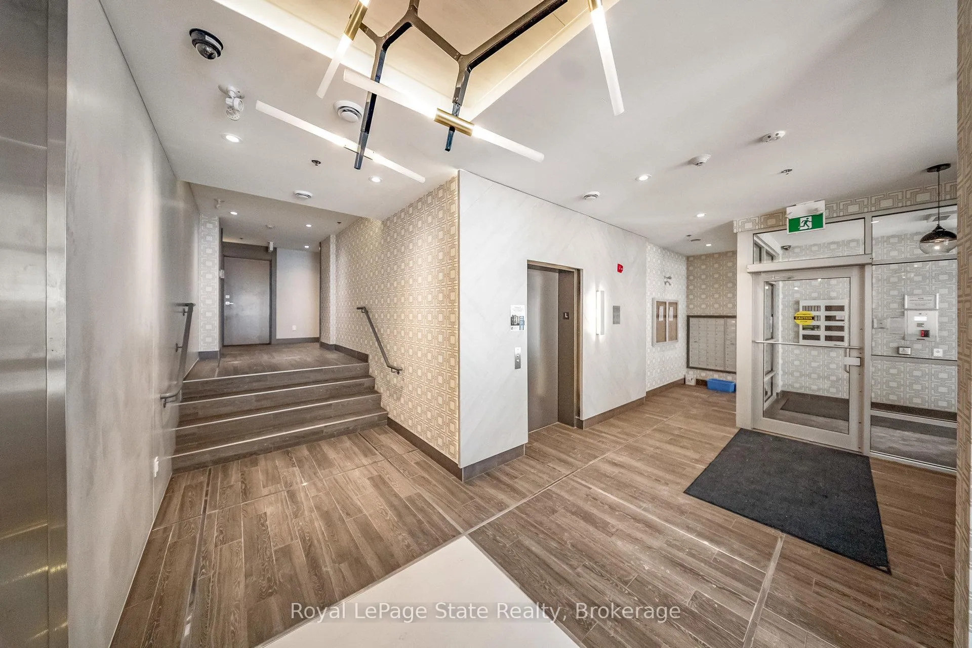 Photo 7 of Unit 502, 479 Charlton Avenue E, Hamilton, Stinson — HOMEH