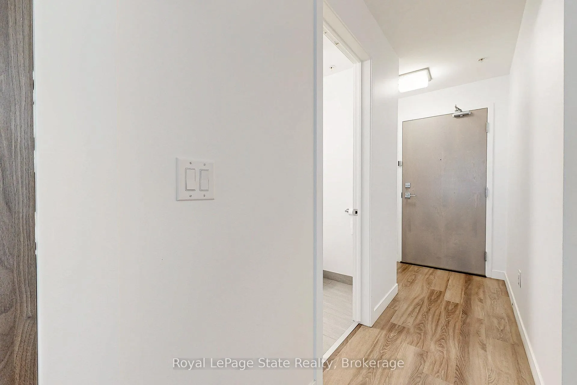 Photo 15 of Unit 502, 479 Charlton Avenue E, Hamilton, Stinson — HOMEH
