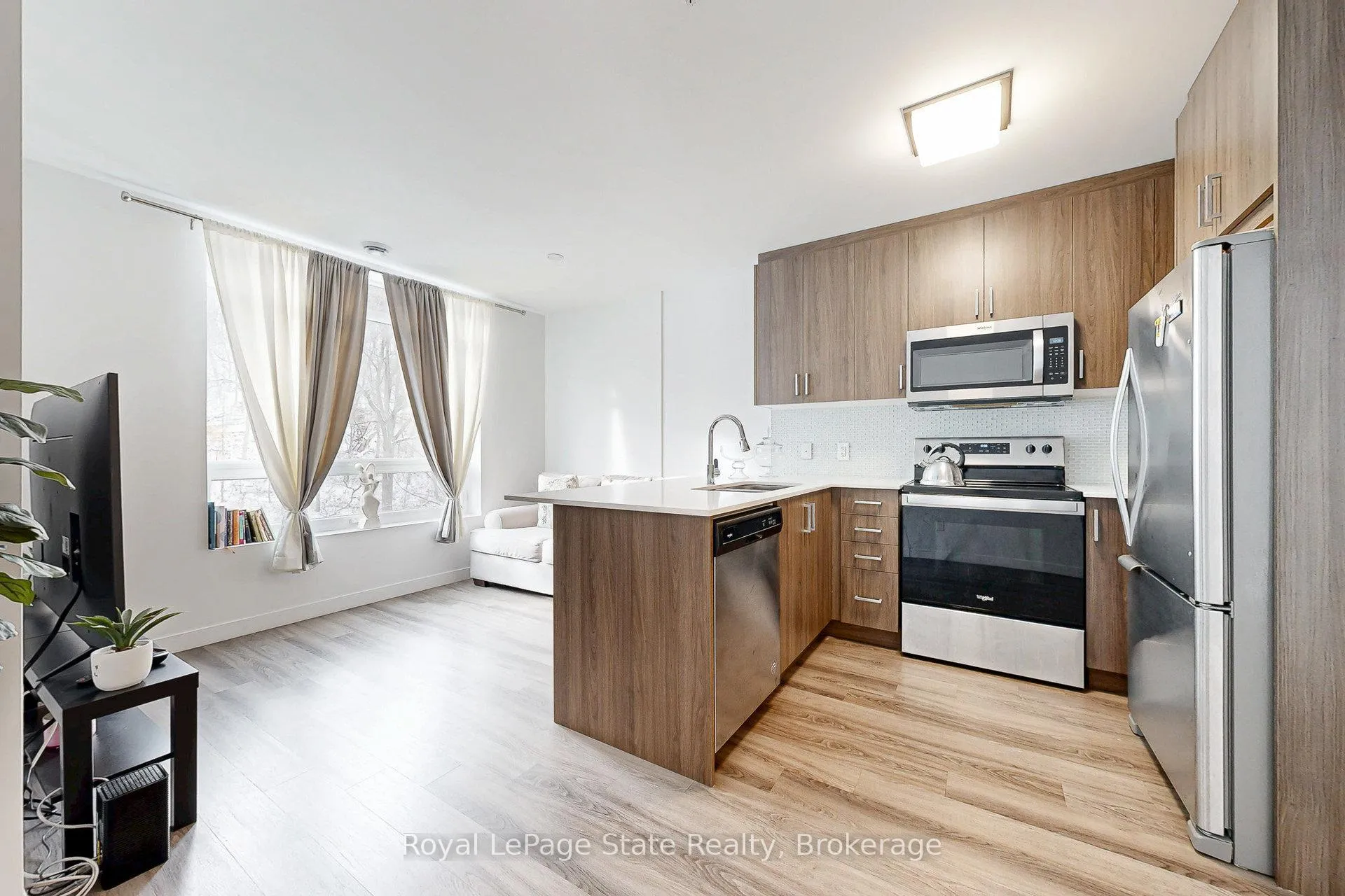 Photo 23 of Unit 502, 479 Charlton Avenue E, Hamilton, Stinson — HOMEH