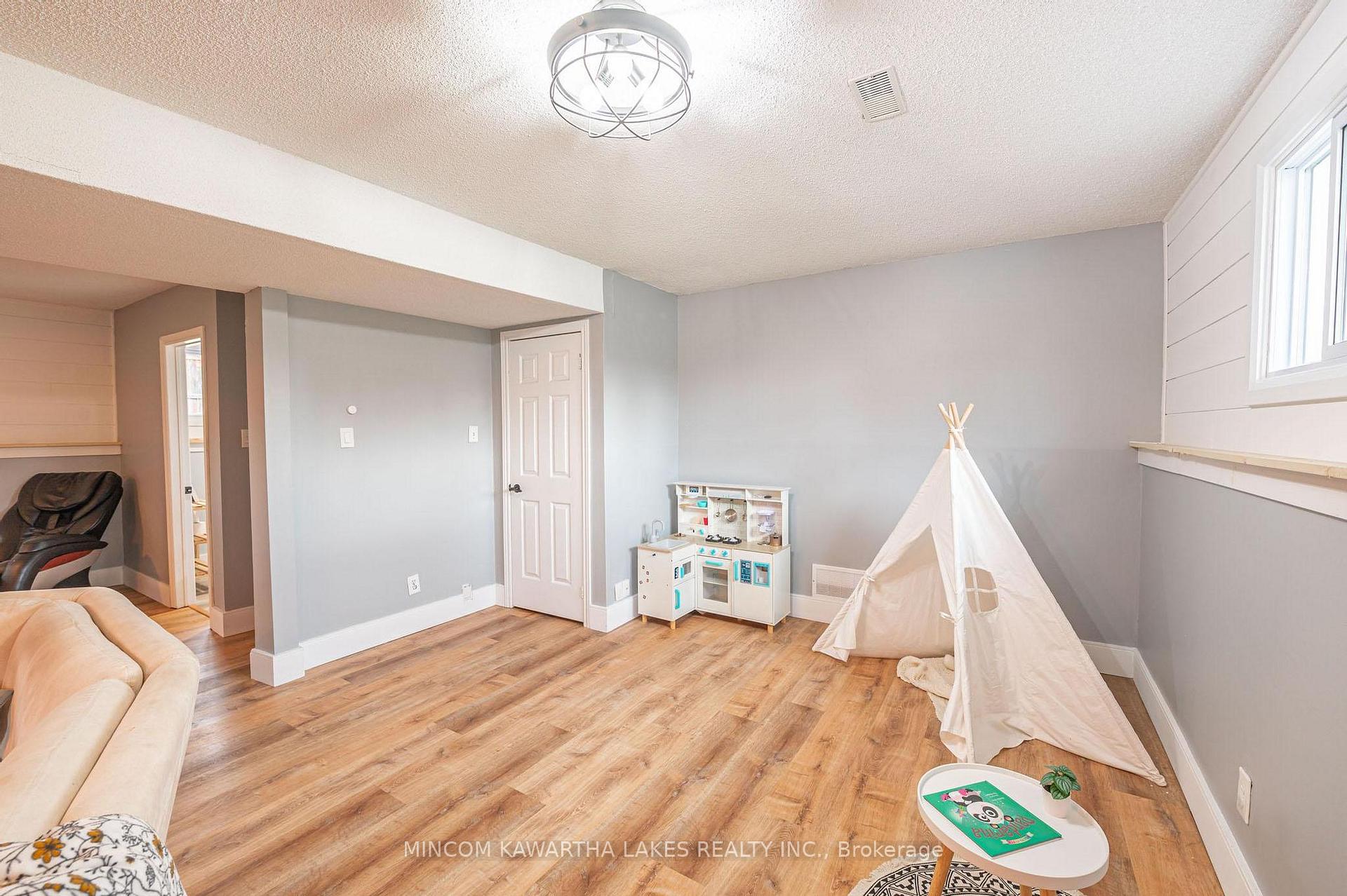 Photo 35 of 944 Blue Jay Street, Cavan Monaghan, Cavan Twp — HOMEH