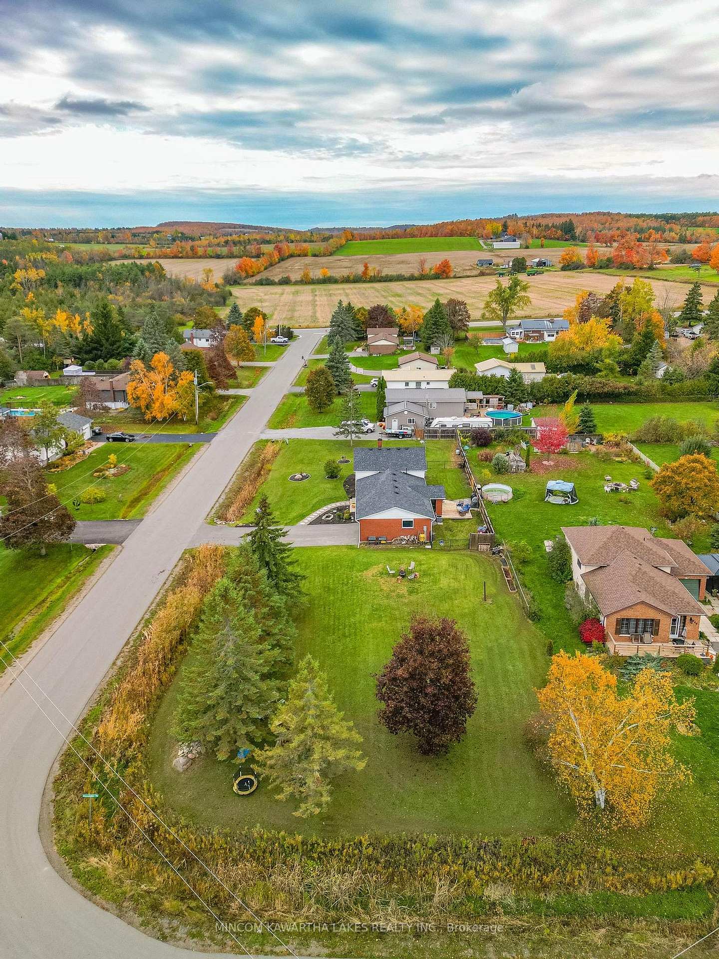 Photo 49 of 944 Blue Jay Street, Cavan Monaghan, Cavan Twp — HOMEH