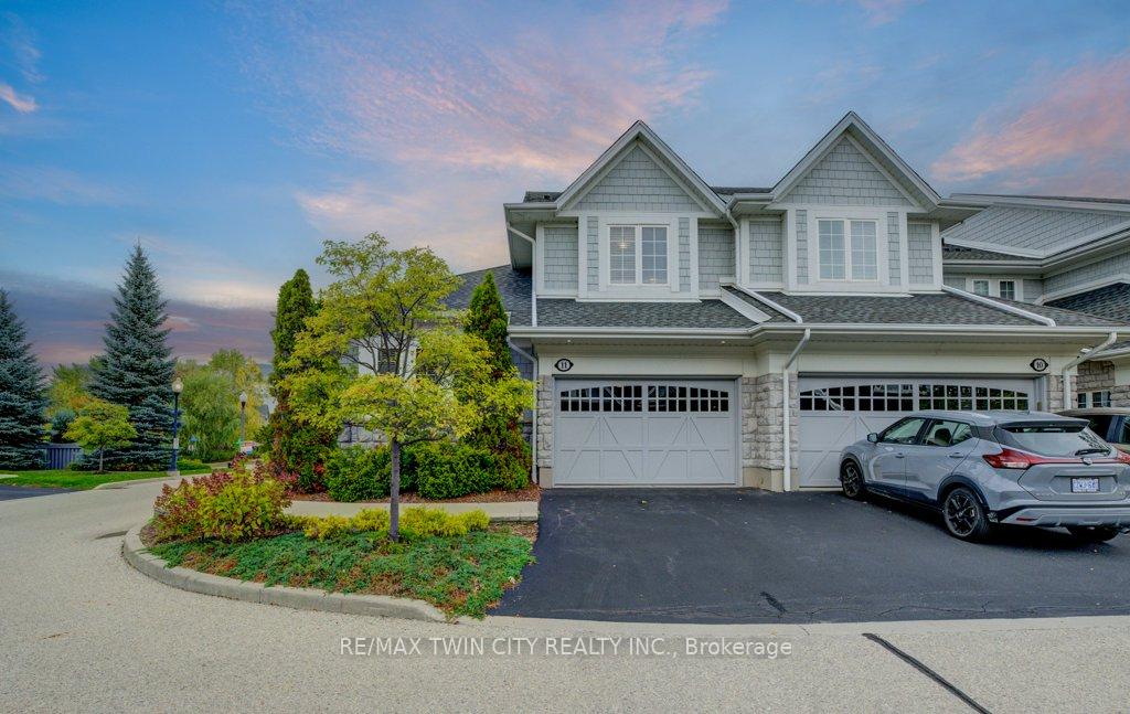 Photo 5 of Unit 11, 276 Sims Estate Drive, Kitchener — HOMEH