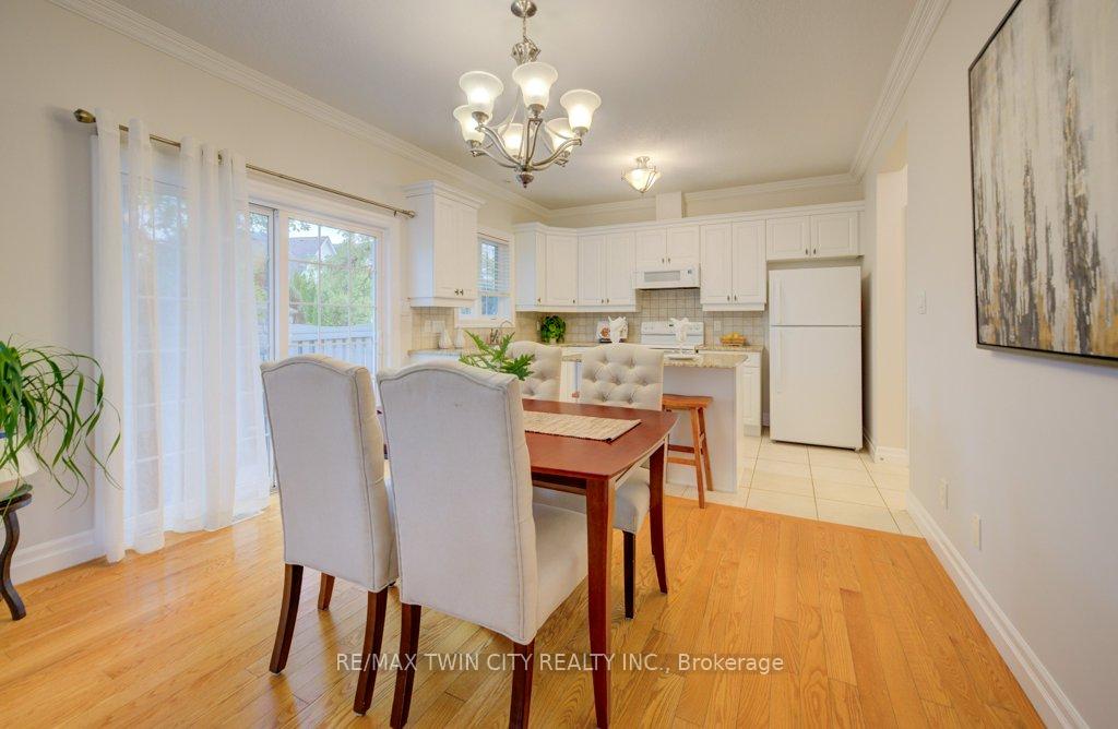 Photo 8 of Unit 11, 276 Sims Estate Drive, Kitchener — HOMEH