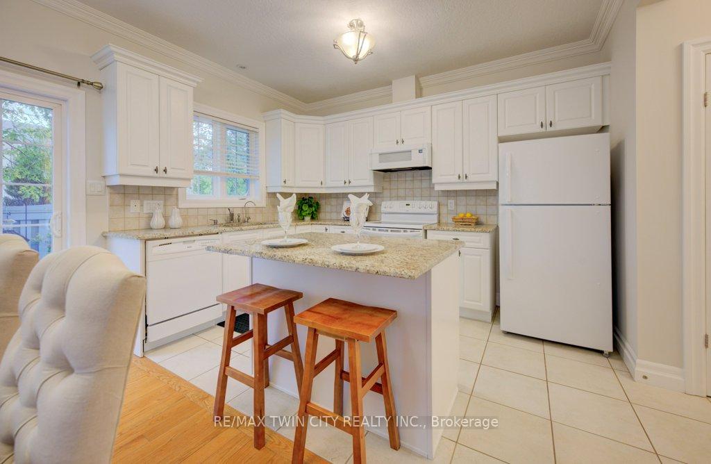 Photo 9 of Unit 11, 276 Sims Estate Drive, Kitchener — HOMEH