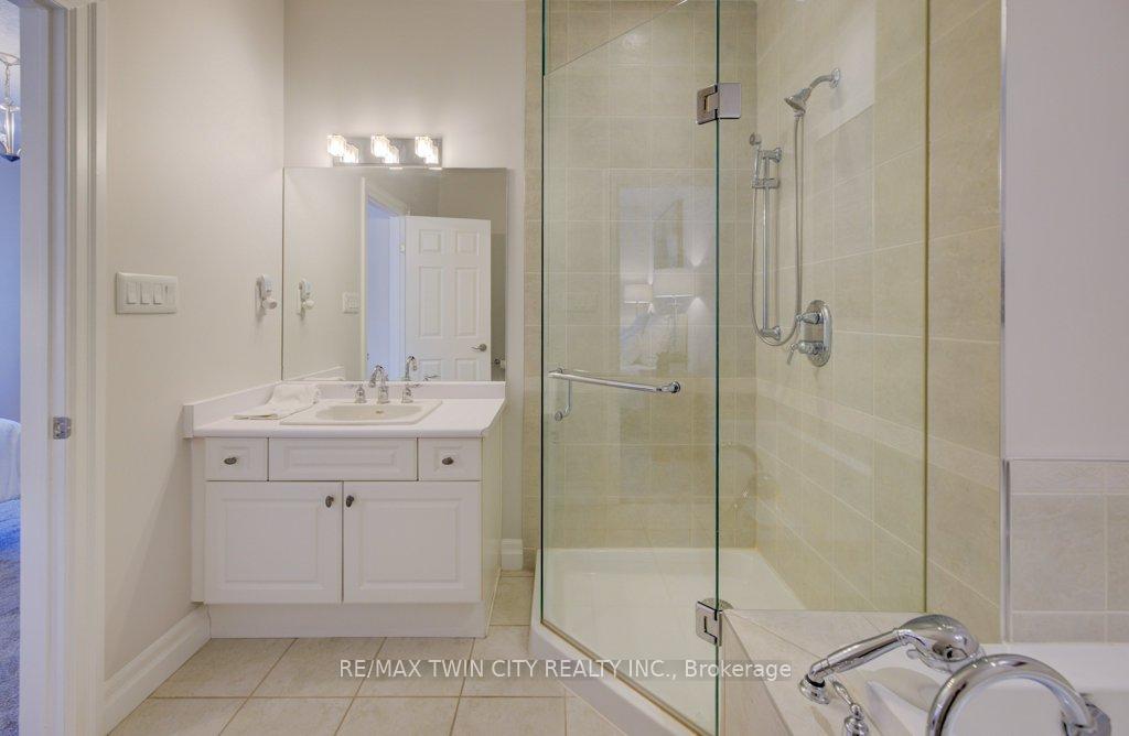 Photo 23 of Unit 11, 276 Sims Estate Drive, Kitchener — HOMEH