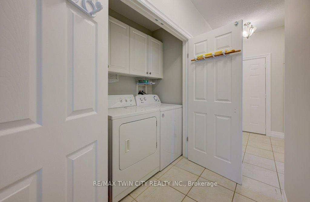 Photo 24 of Unit 11, 276 Sims Estate Drive, Kitchener — HOMEH