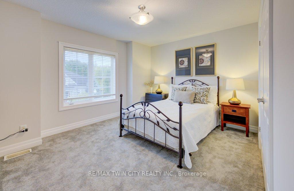 Photo 31 of Unit 11, 276 Sims Estate Drive, Kitchener — HOMEH