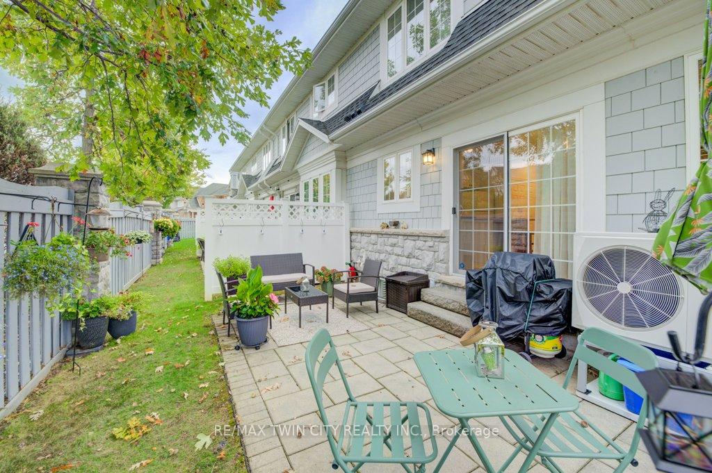 Photo 35 of Unit 11, 276 Sims Estate Drive, Kitchener — HOMEH