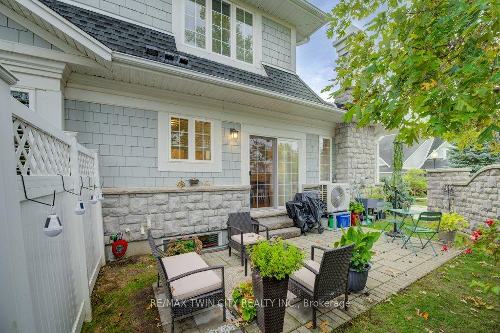 Photo 37 of Unit 11, 276 Sims Estate Drive, Kitchener — HOMEH