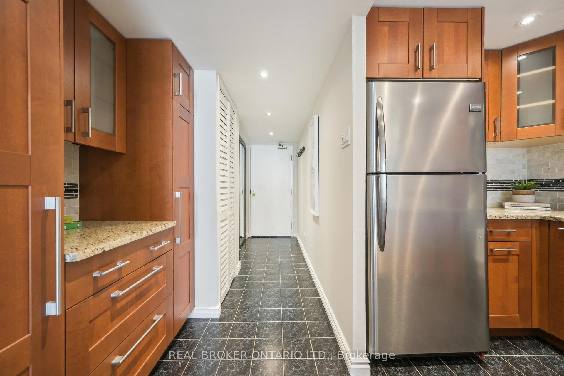 Photo 5 of Unit 508, 92 King Street E, Toronto, Church-Yonge Corridor — HOMEH
