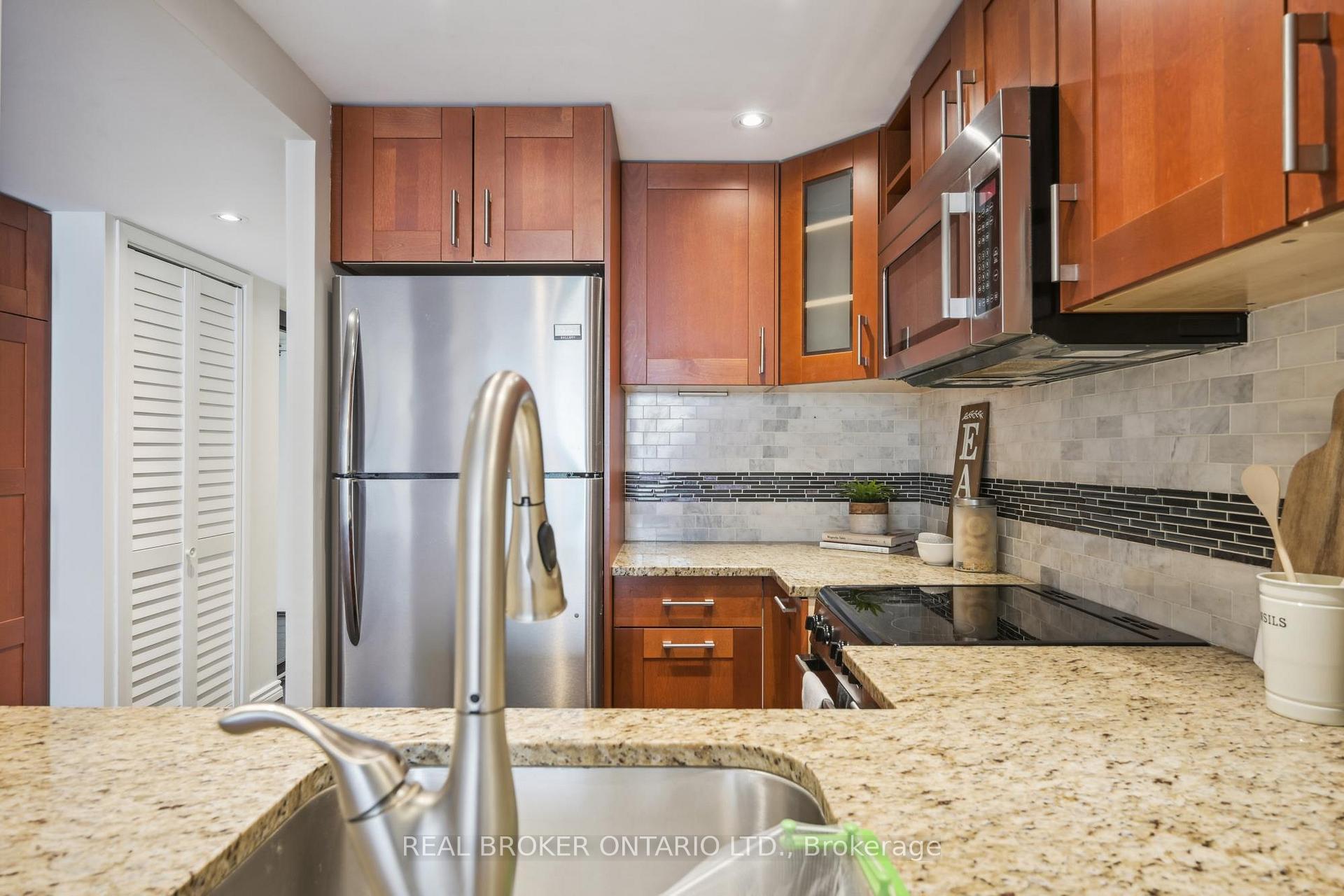 Photo 9 of Unit 508, 92 King Street E, Toronto, Church-Yonge Corridor — HOMEH