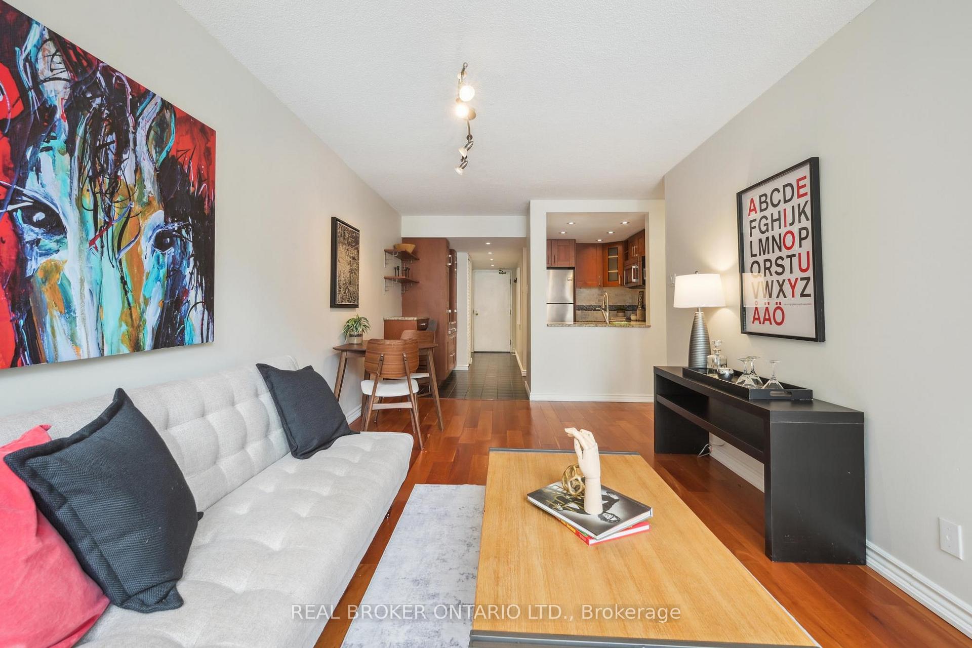 Photo 16 of Unit 508, 92 King Street E, Toronto, Church-Yonge Corridor — HOMEH