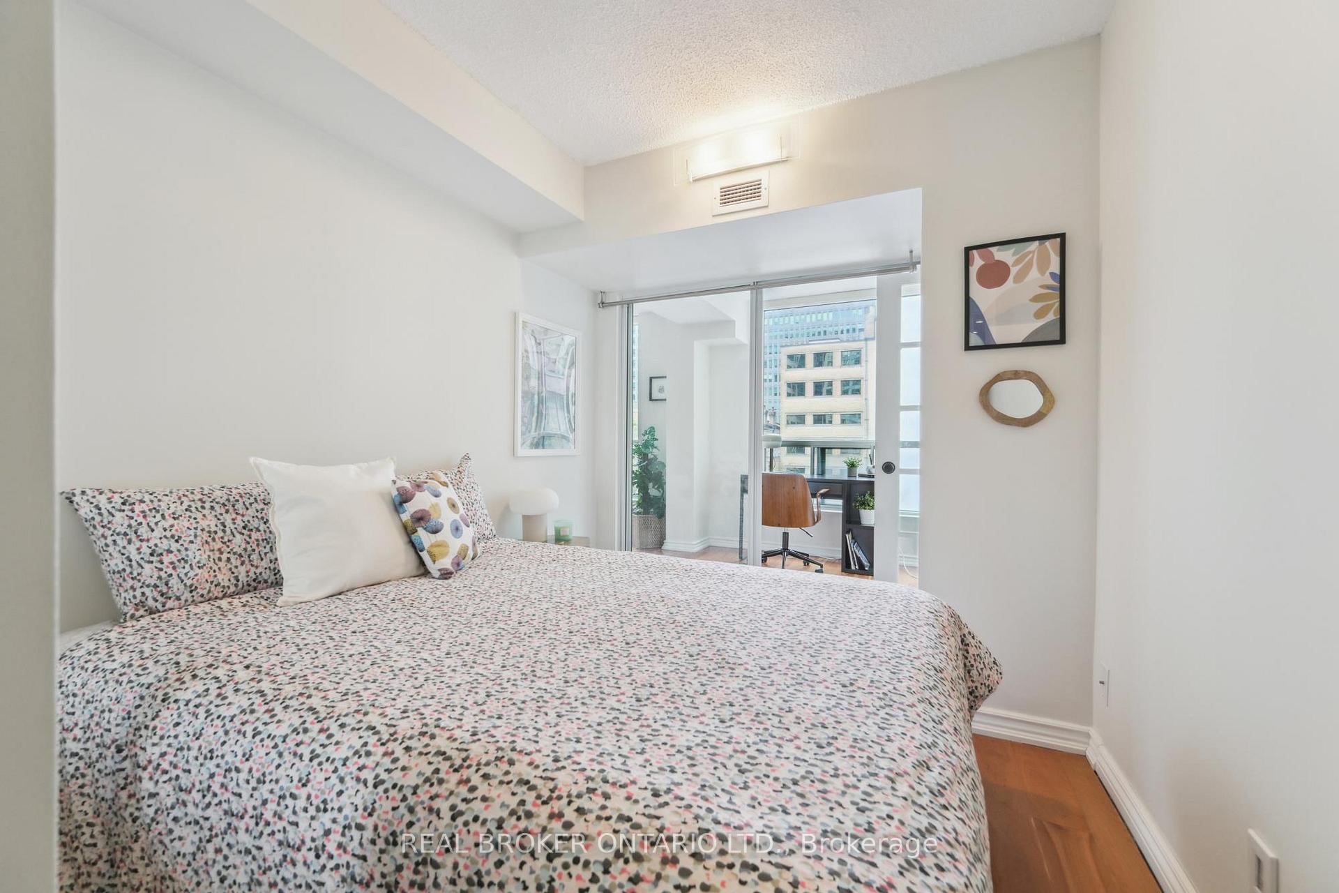 Photo 19 of Unit 508, 92 King Street E, Toronto, Church-Yonge Corridor — HOMEH