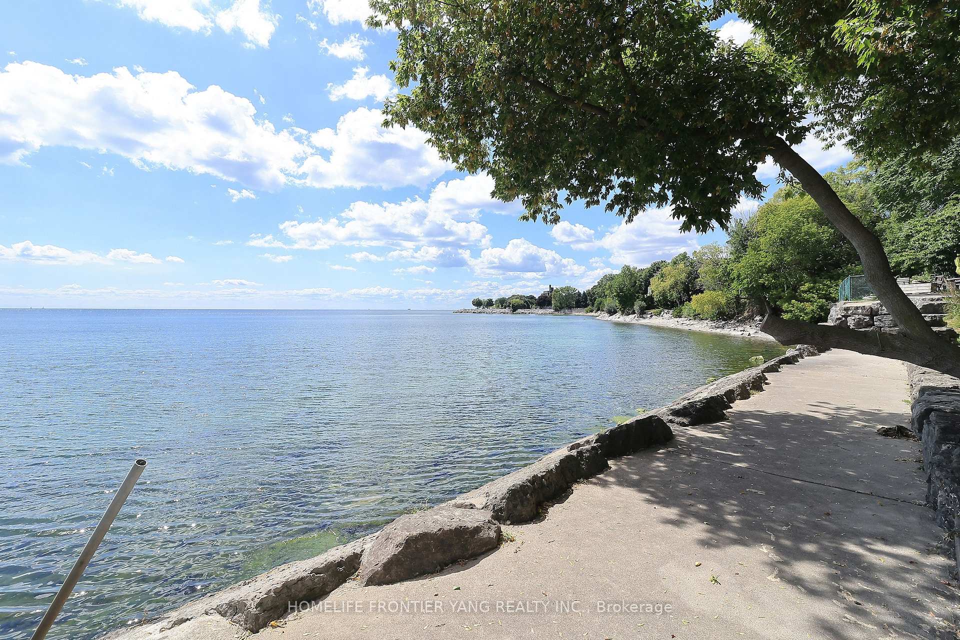 Photo 1 of Unit 21, 2697 Lake Shore Boulevard W, Etobicoke, Mimico — HOMEH