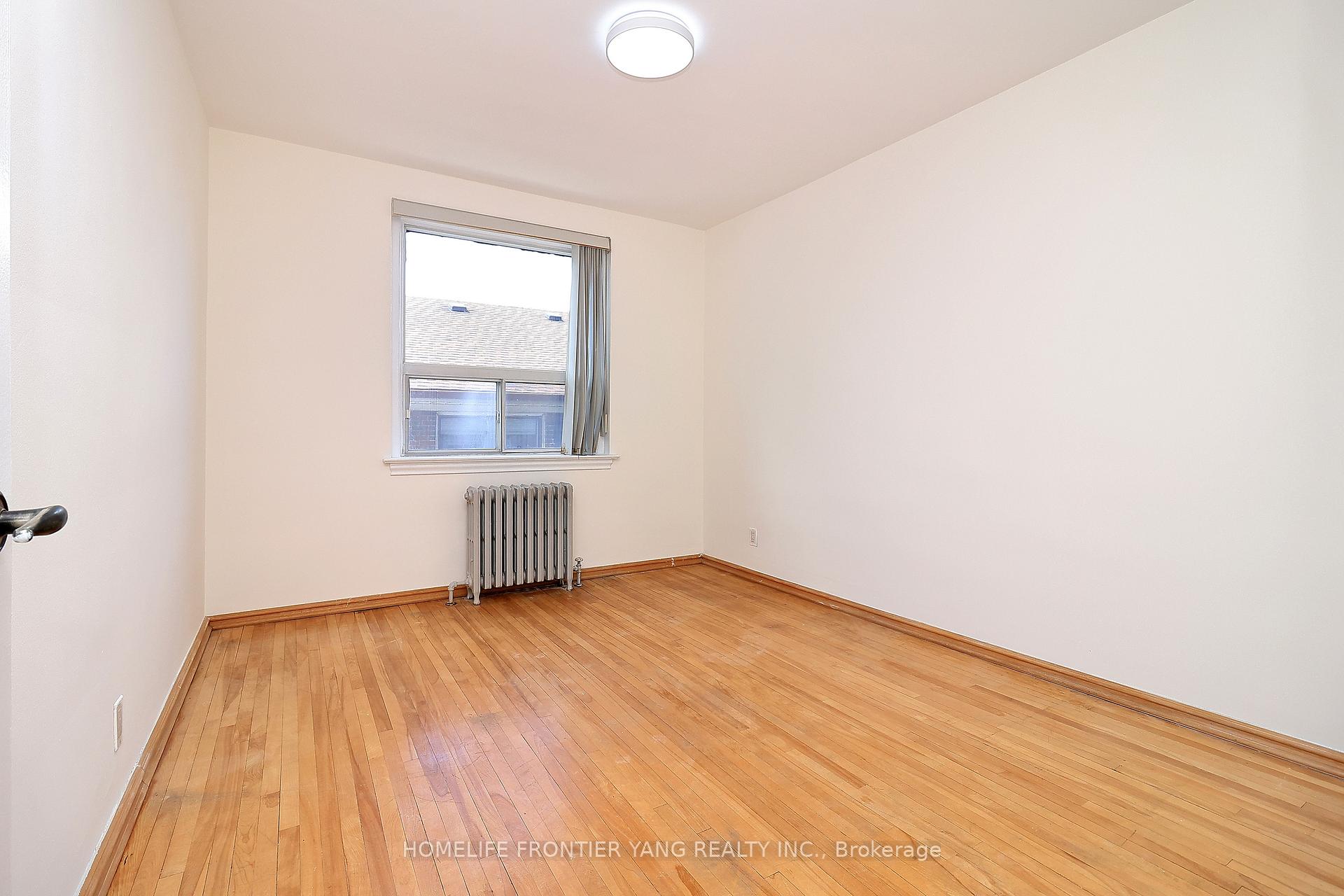 Photo 15 of Unit 21, 2697 Lake Shore Boulevard W, Etobicoke, Mimico — HOMEH