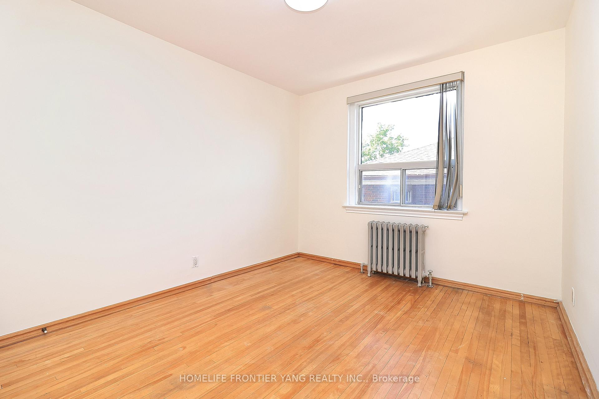 Photo 16 of Unit 21, 2697 Lake Shore Boulevard W, Etobicoke, Mimico — HOMEH