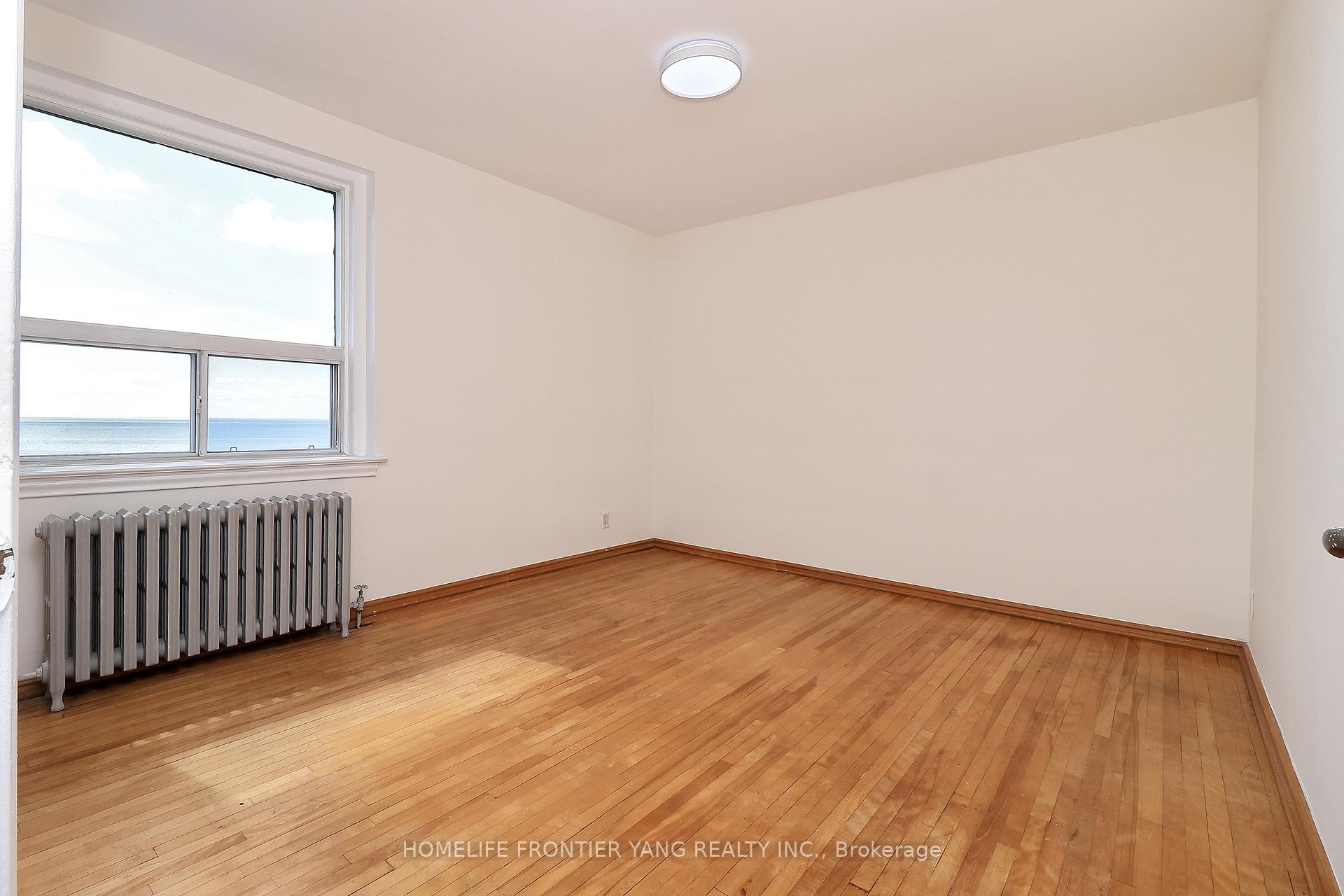 Photo 17 of Unit 21, 2697 Lake Shore Boulevard W, Etobicoke, Mimico — HOMEH