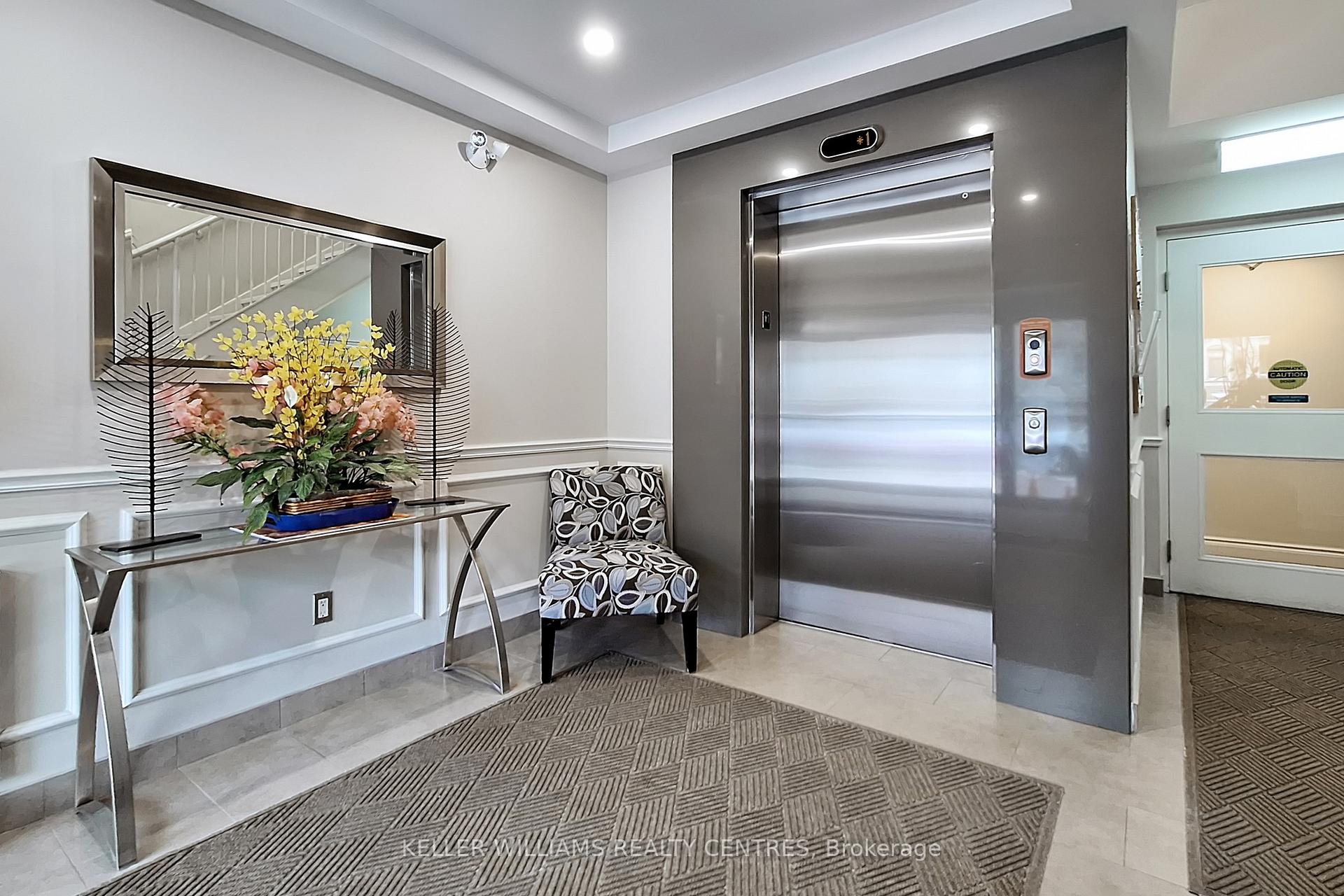 Photo 3 of Unit 302, 2 Briar Hill Heights, New Tecumseth, Alliston — HOMEH