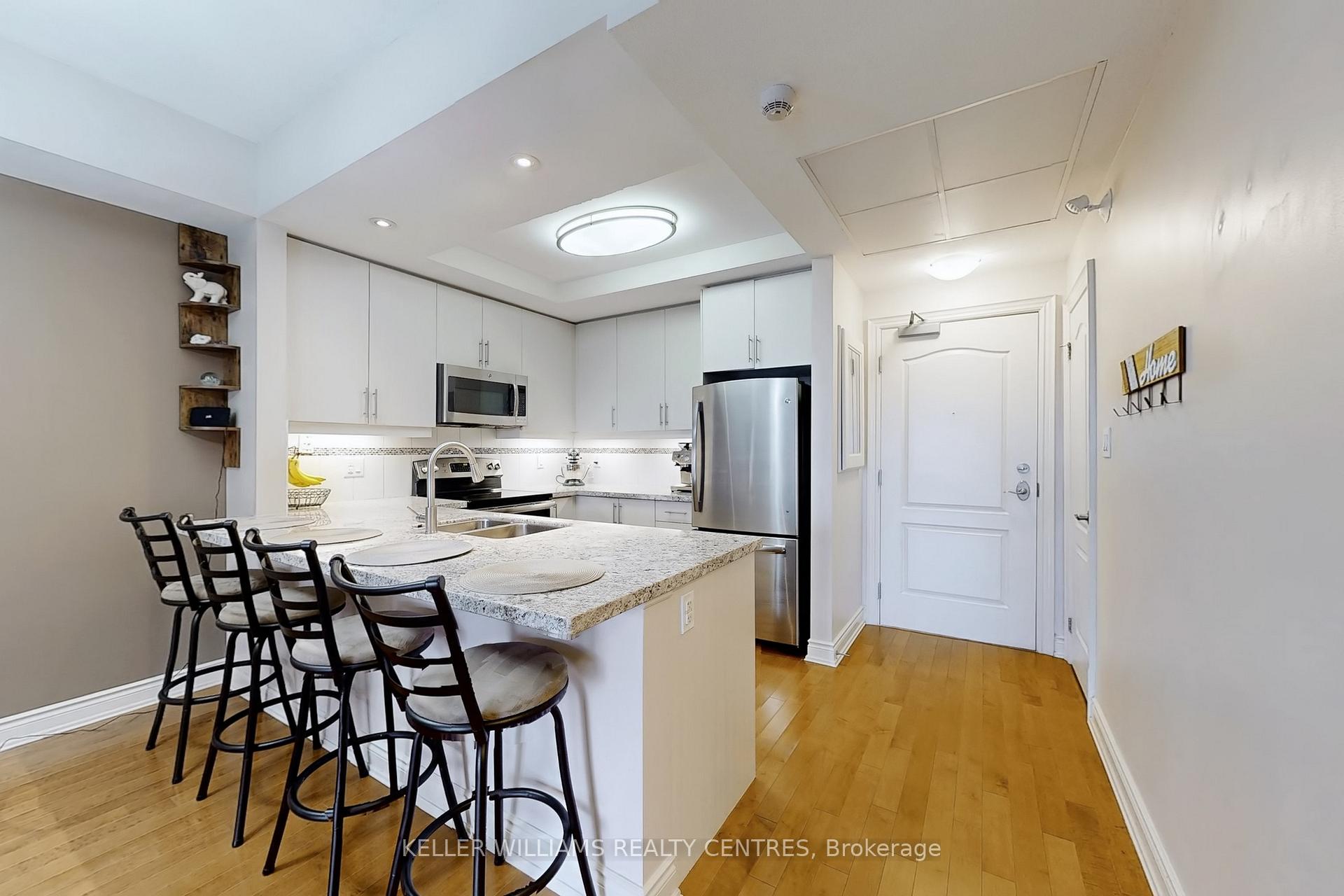 Photo 6 of Unit 302, 2 Briar Hill Heights, New Tecumseth, Alliston — HOMEH