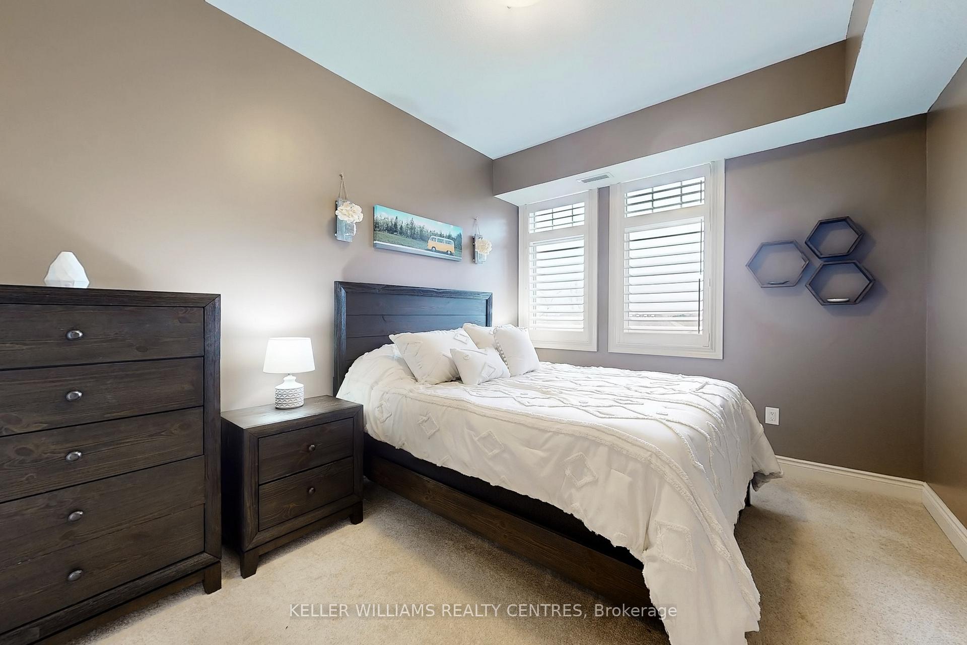 Photo 17 of Unit 302, 2 Briar Hill Heights, New Tecumseth, Alliston — HOMEH