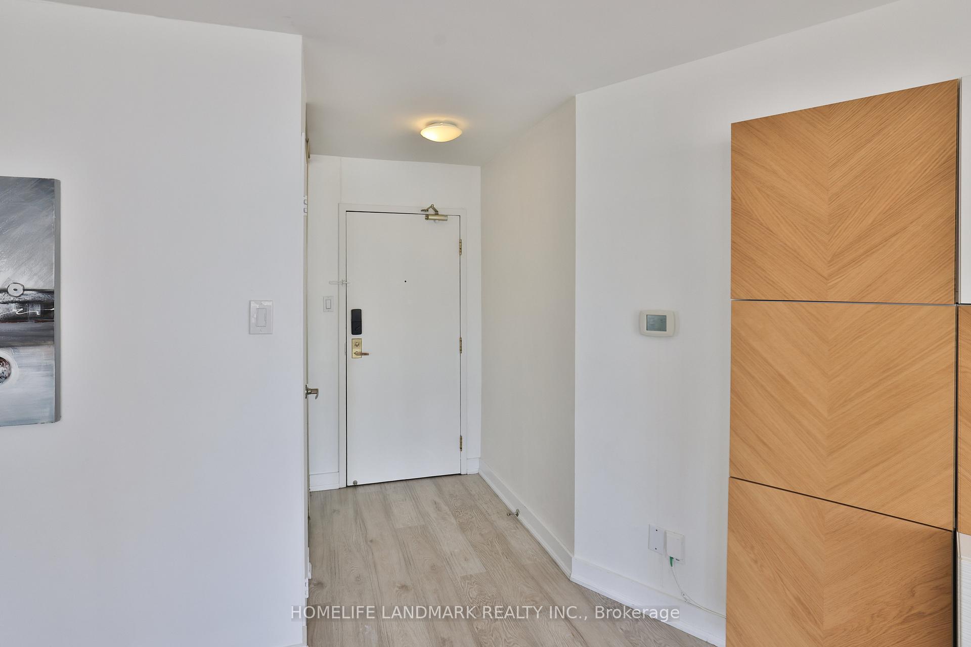 Photo 2 of Unit 3005, 260 Queens Quay W, Toronto, Waterfront Communities — HOMEH