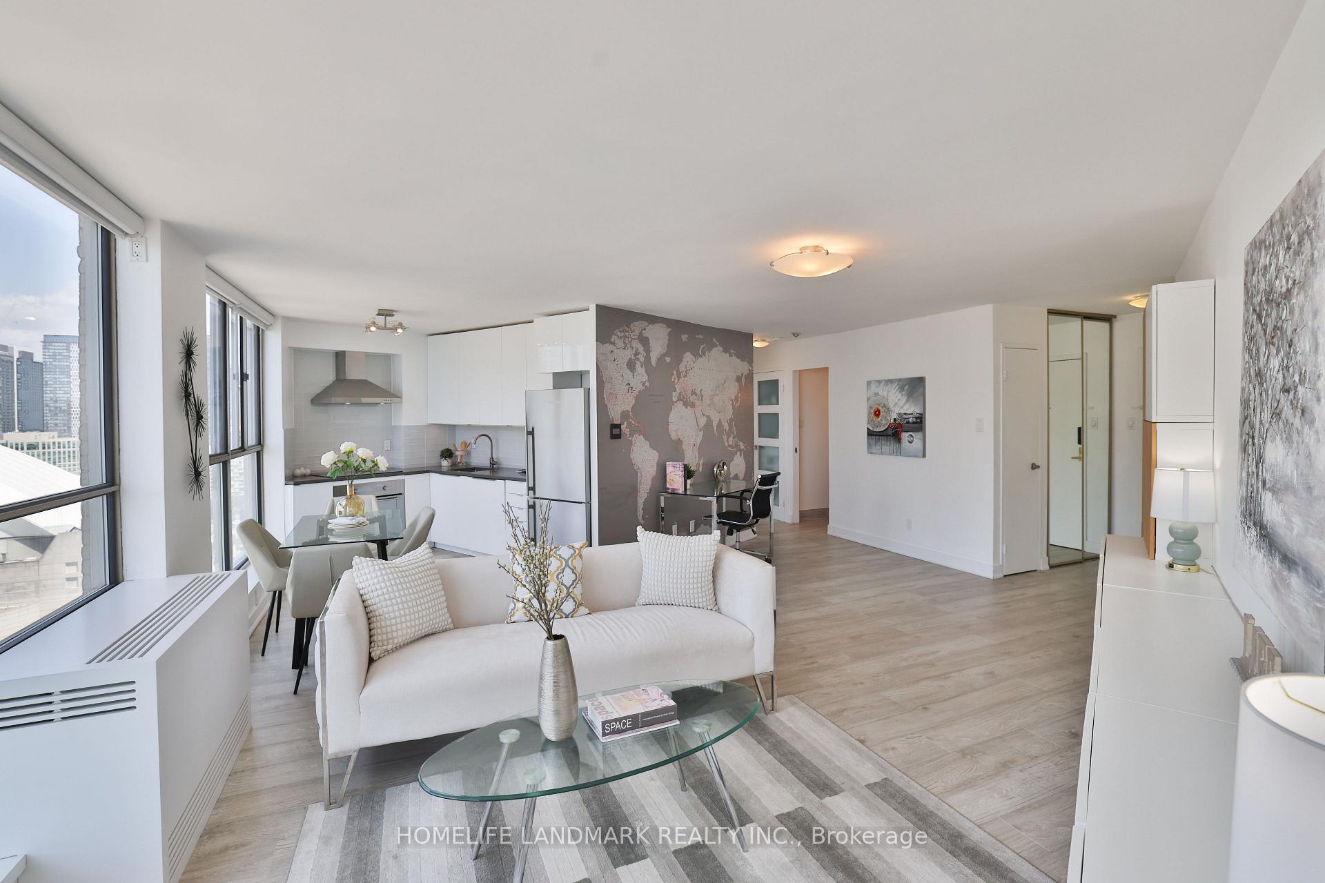 Photo 5 of Unit 3005, 260 Queens Quay W, Toronto, Waterfront Communities — HOMEH
