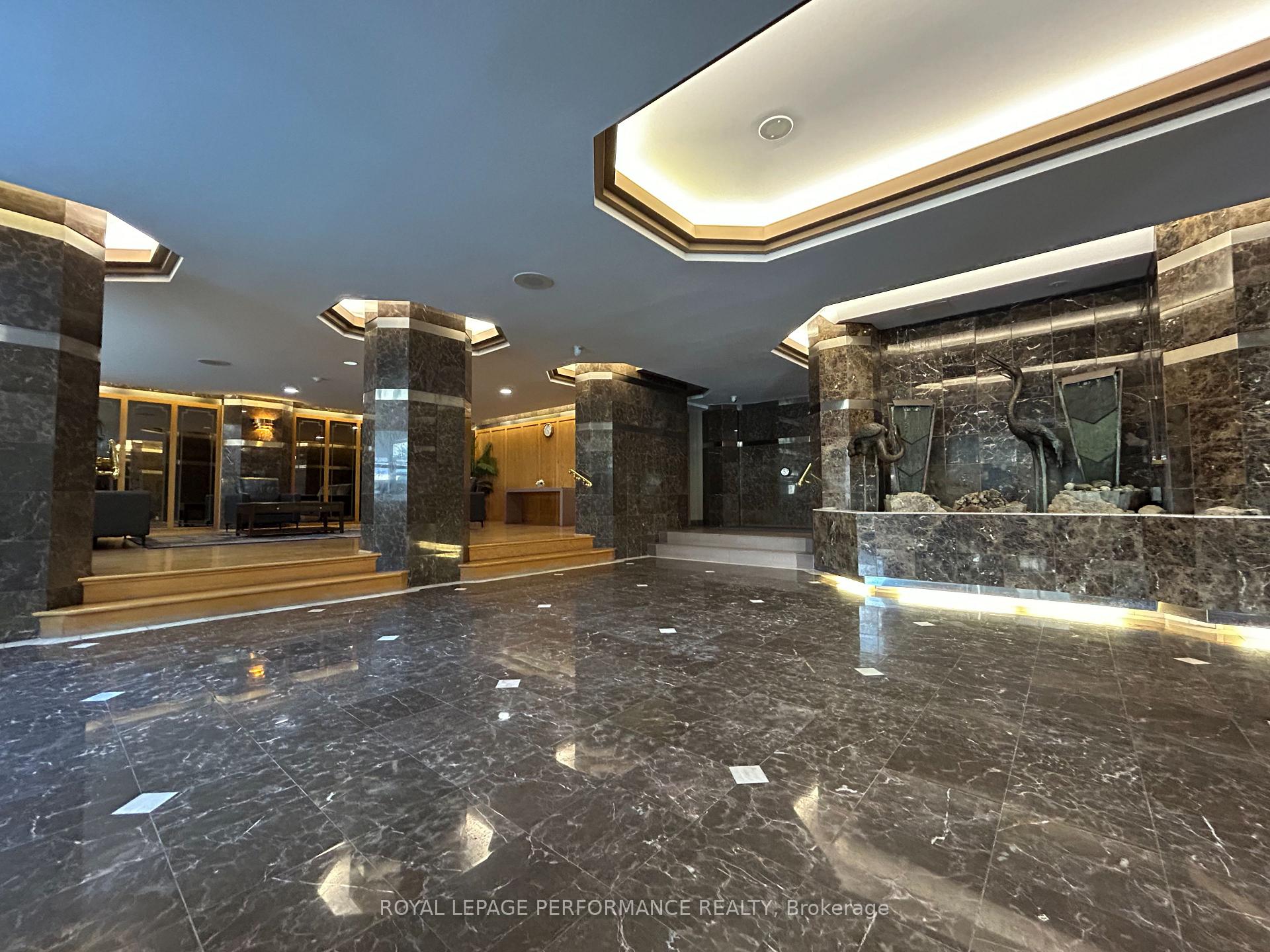 Photo 6 of Unit 1611, 2760 Carousel Crescent, Ottawa, Emerald Woods/Sawmill Creek — HOMEH