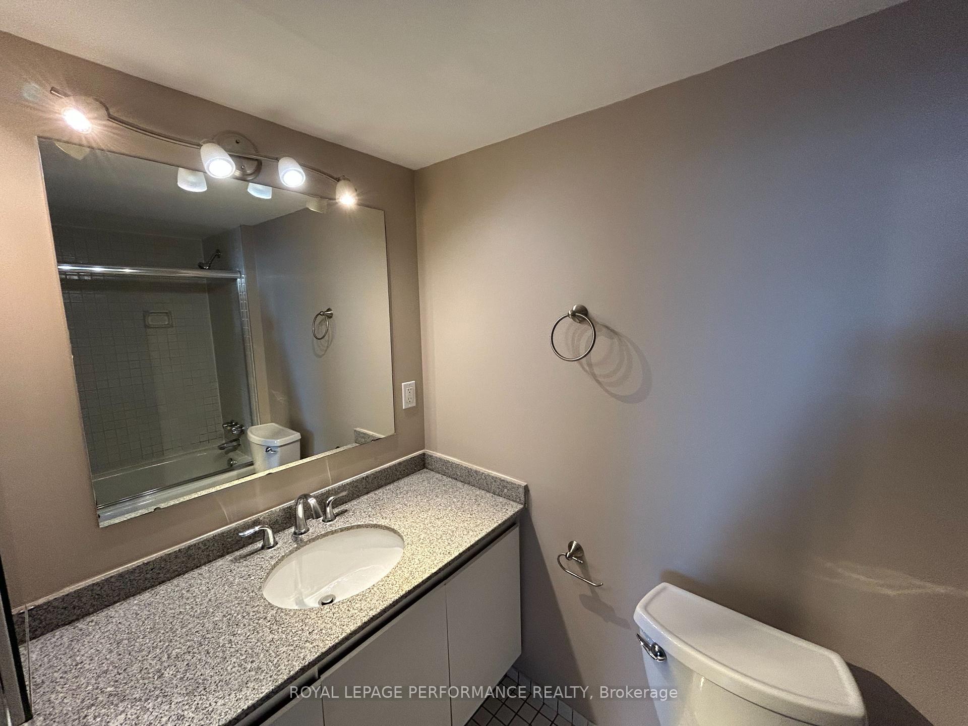 Photo 19 of Unit 1611, 2760 Carousel Crescent, Ottawa, Emerald Woods/Sawmill Creek — HOMEH