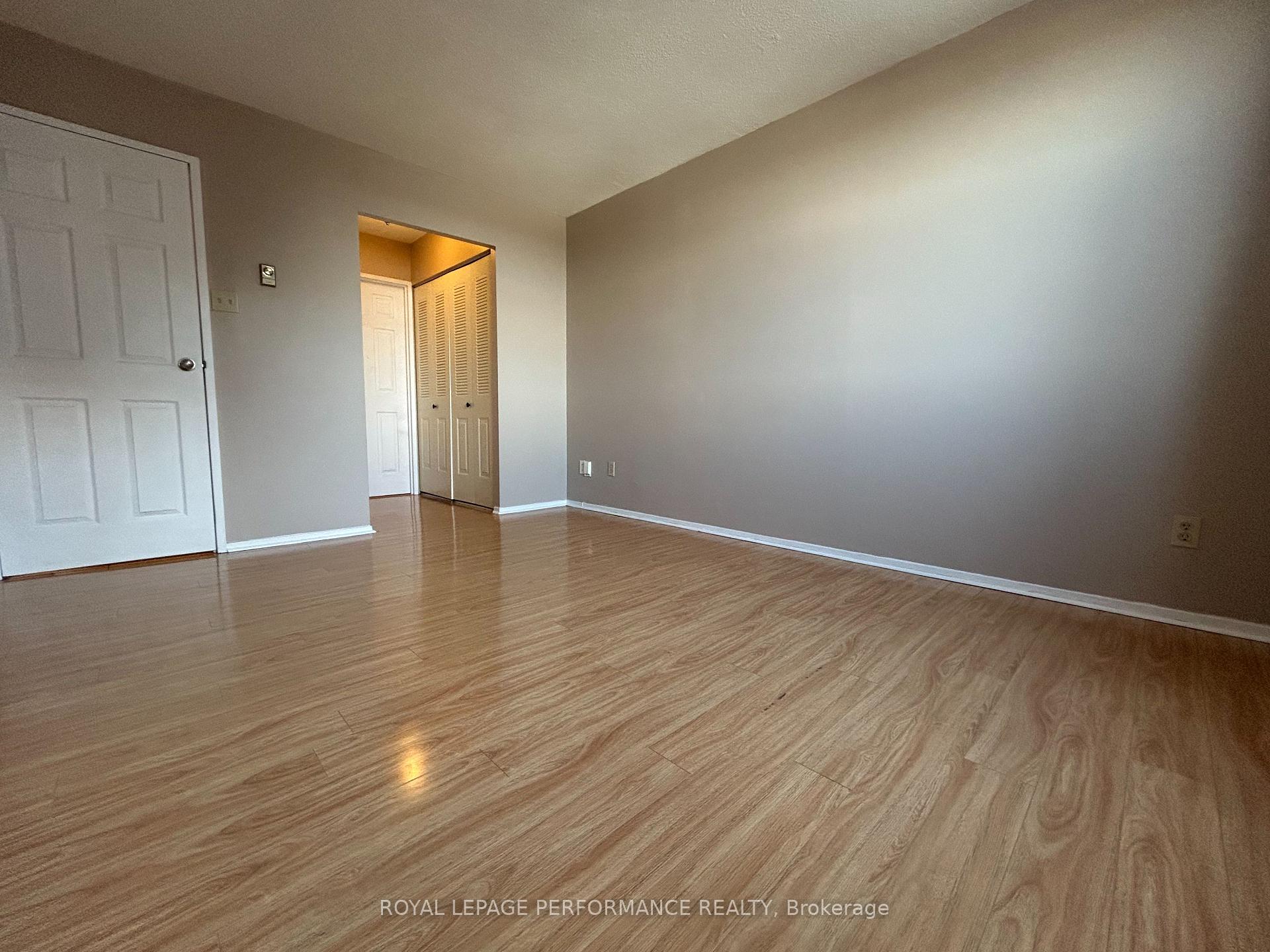 Photo 23 of Unit 1611, 2760 Carousel Crescent, Ottawa, Emerald Woods/Sawmill Creek — HOMEH