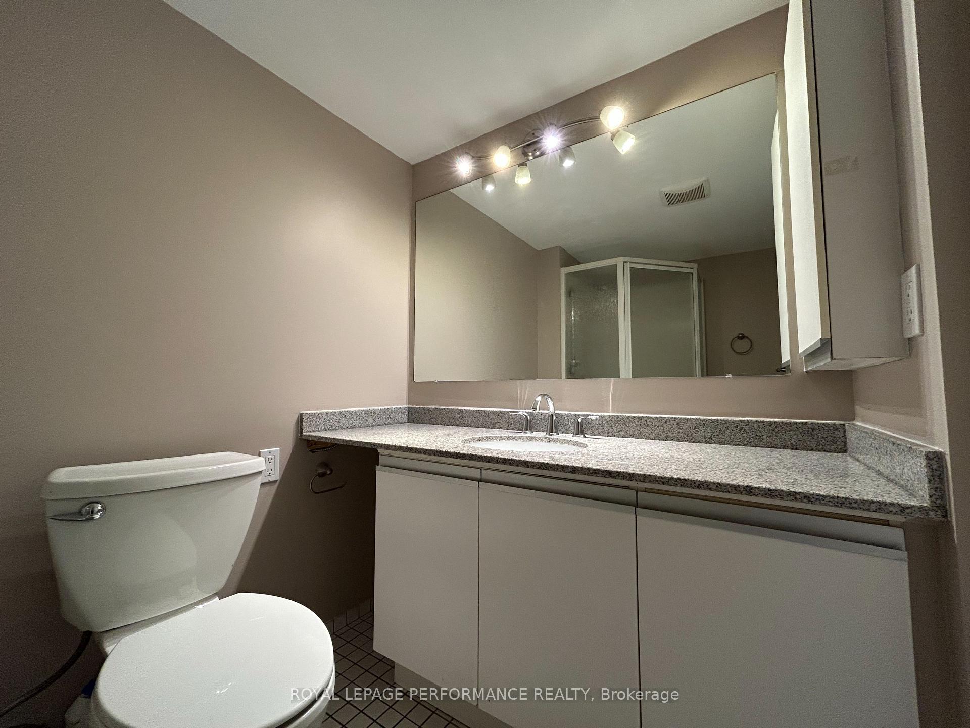 Photo 24 of Unit 1611, 2760 Carousel Crescent, Ottawa, Emerald Woods/Sawmill Creek — HOMEH