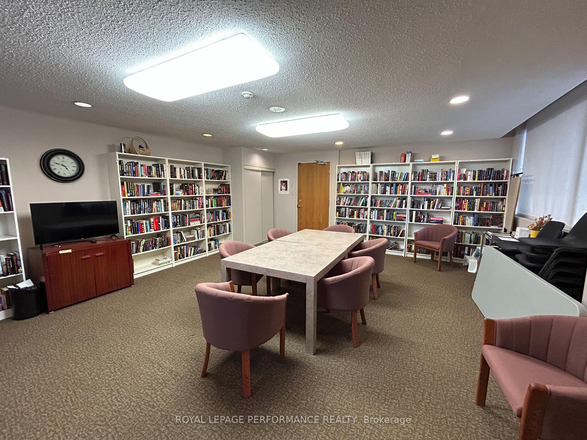 Photo 26 of Unit 1611, 2760 Carousel Crescent, Ottawa, Emerald Woods/Sawmill Creek — HOMEH