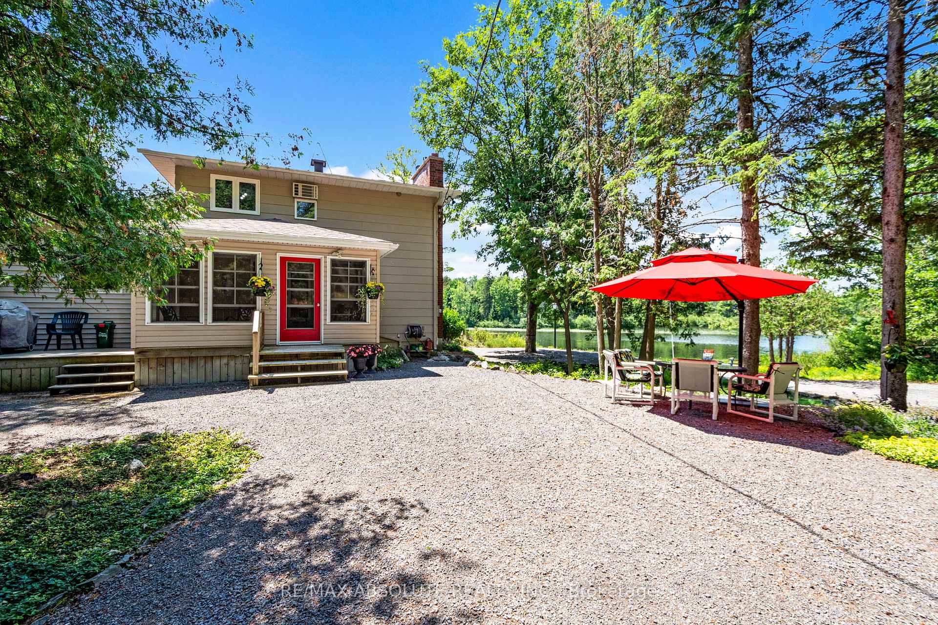 Photo 3 of 232 Mississippi Drive, Ottawa, Kinburn — HOMEH