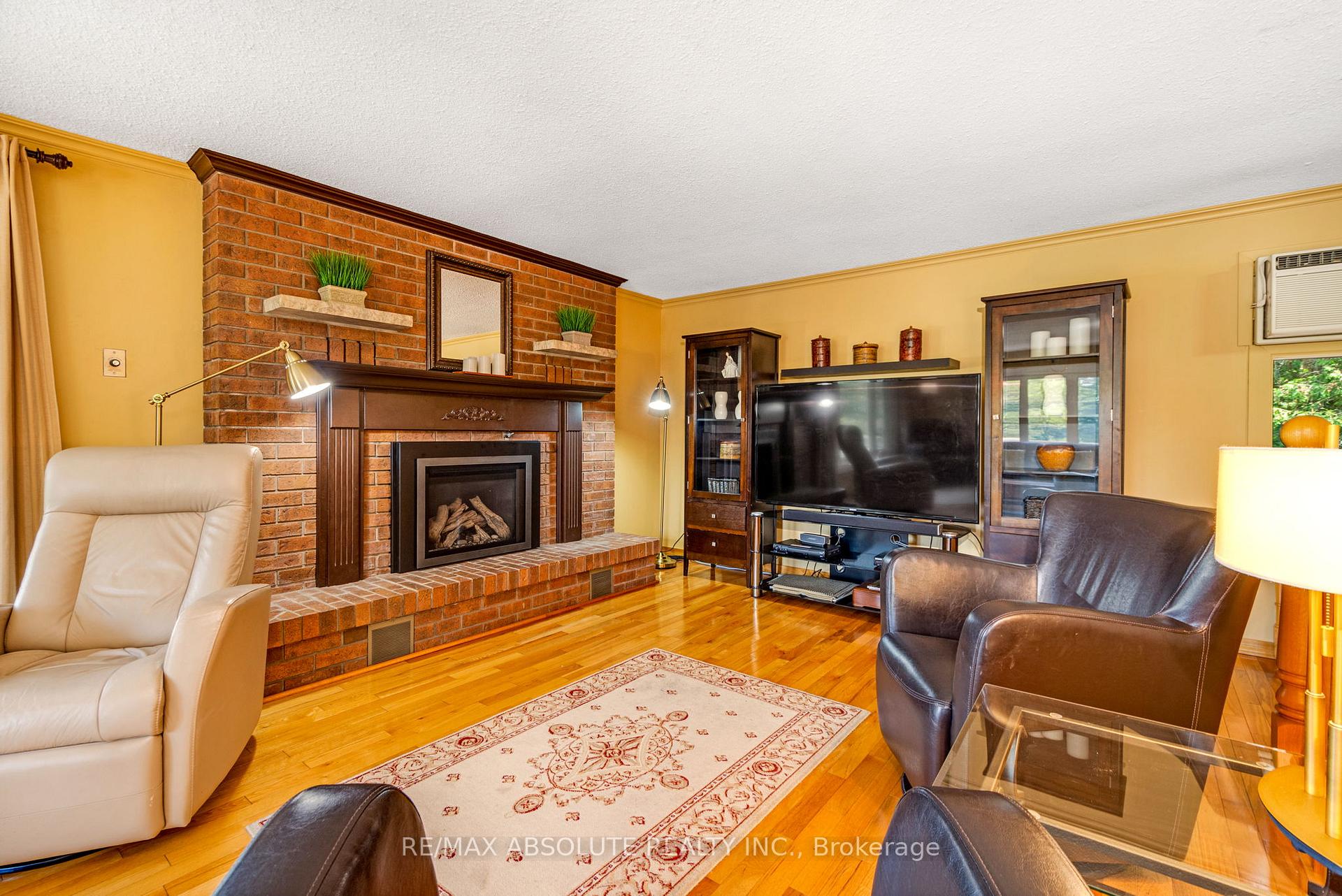 Photo 12 of 232 Mississippi Drive, Ottawa, Kinburn — HOMEH