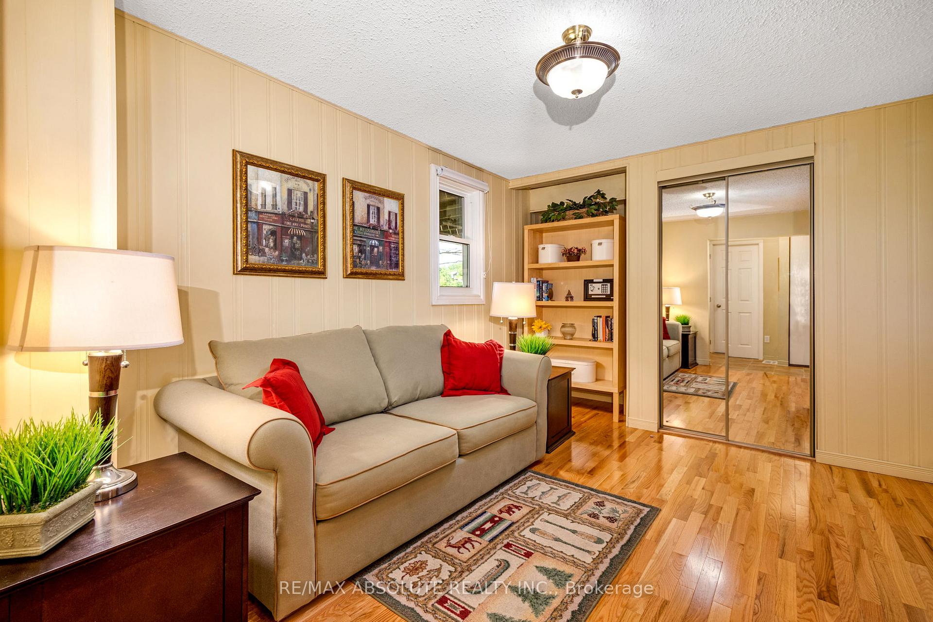 Photo 17 of 232 Mississippi Drive, Ottawa, Kinburn — HOMEH