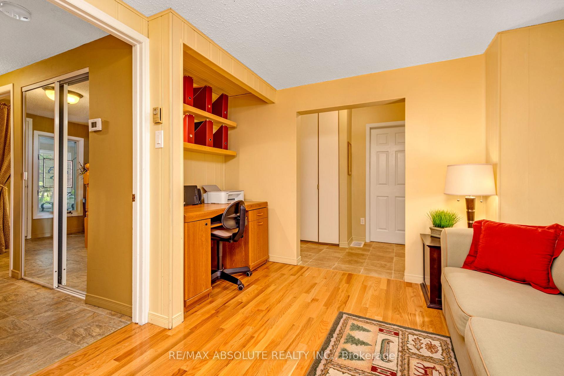 Photo 18 of 232 Mississippi Drive, Ottawa, Kinburn — HOMEH