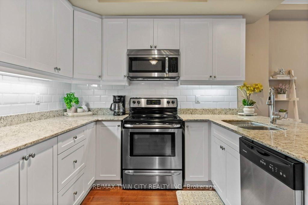 Photo 2 of Unit 1004, 539 Belmont Avenue W, Kitchener — HOMEH