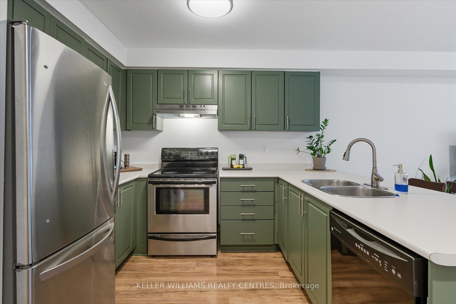 Photo 11 of 131 Leslie Avenue, Barrie, Holly — HOMEH