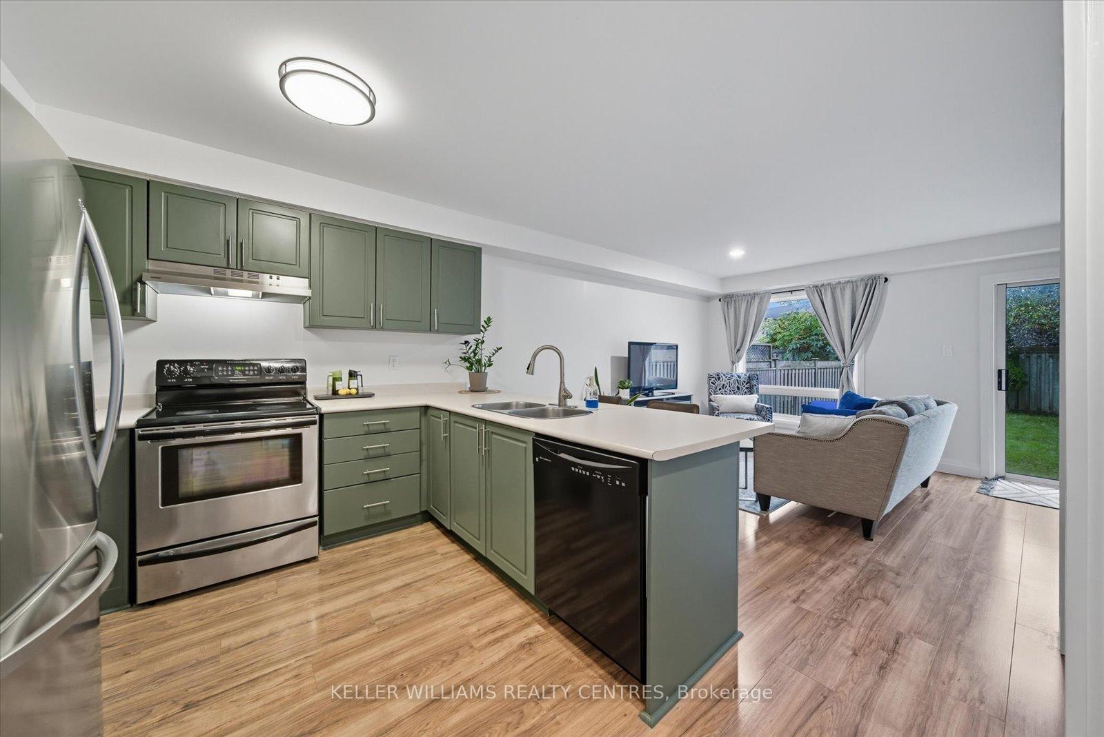 Photo 21 of 131 Leslie Avenue, Barrie, Holly — HOMEH