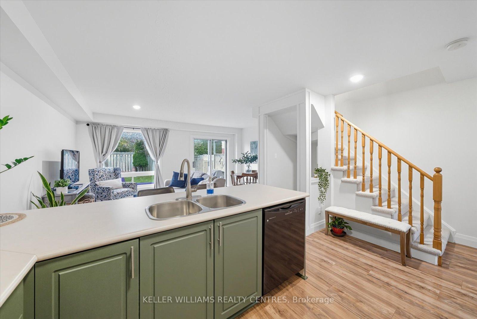 Photo 18 of 131 Leslie Avenue, Barrie, Holly — HOMEH