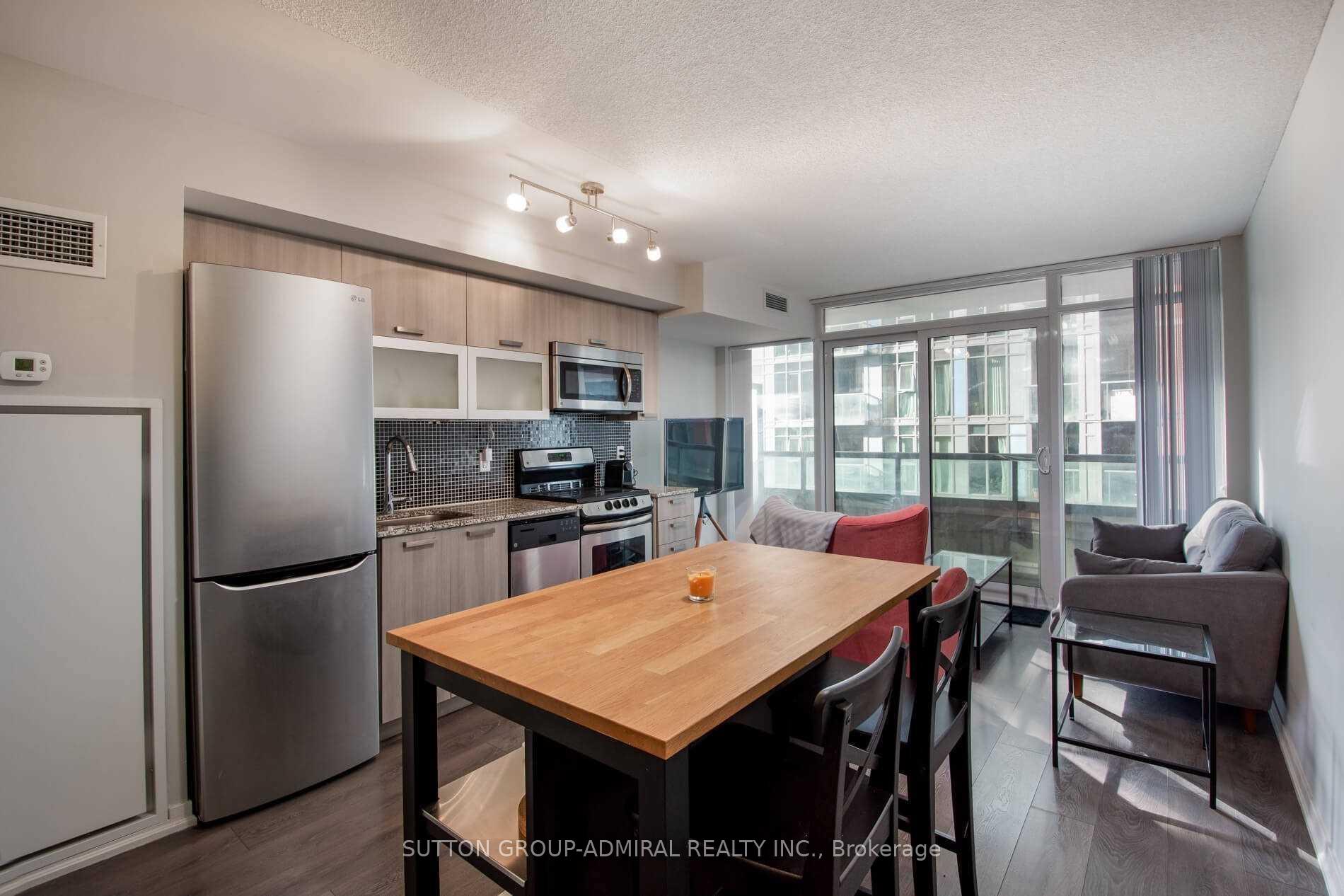 Photo 2 of Unit 512W, 36 Lisgar Street, Toronto, Niagara — HOMEH