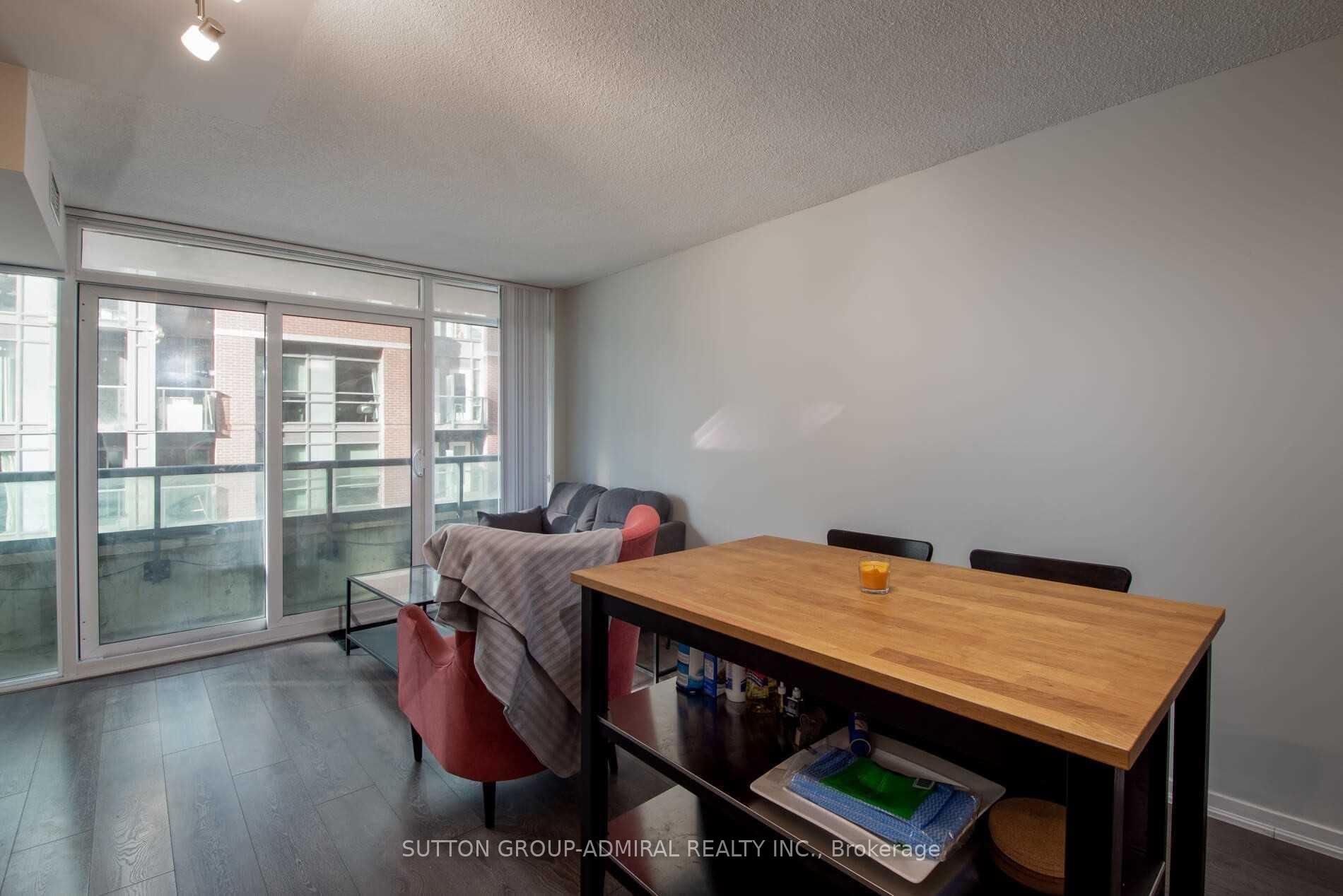 Photo 3 of Unit 512W, 36 Lisgar Street, Toronto, Niagara — HOMEH