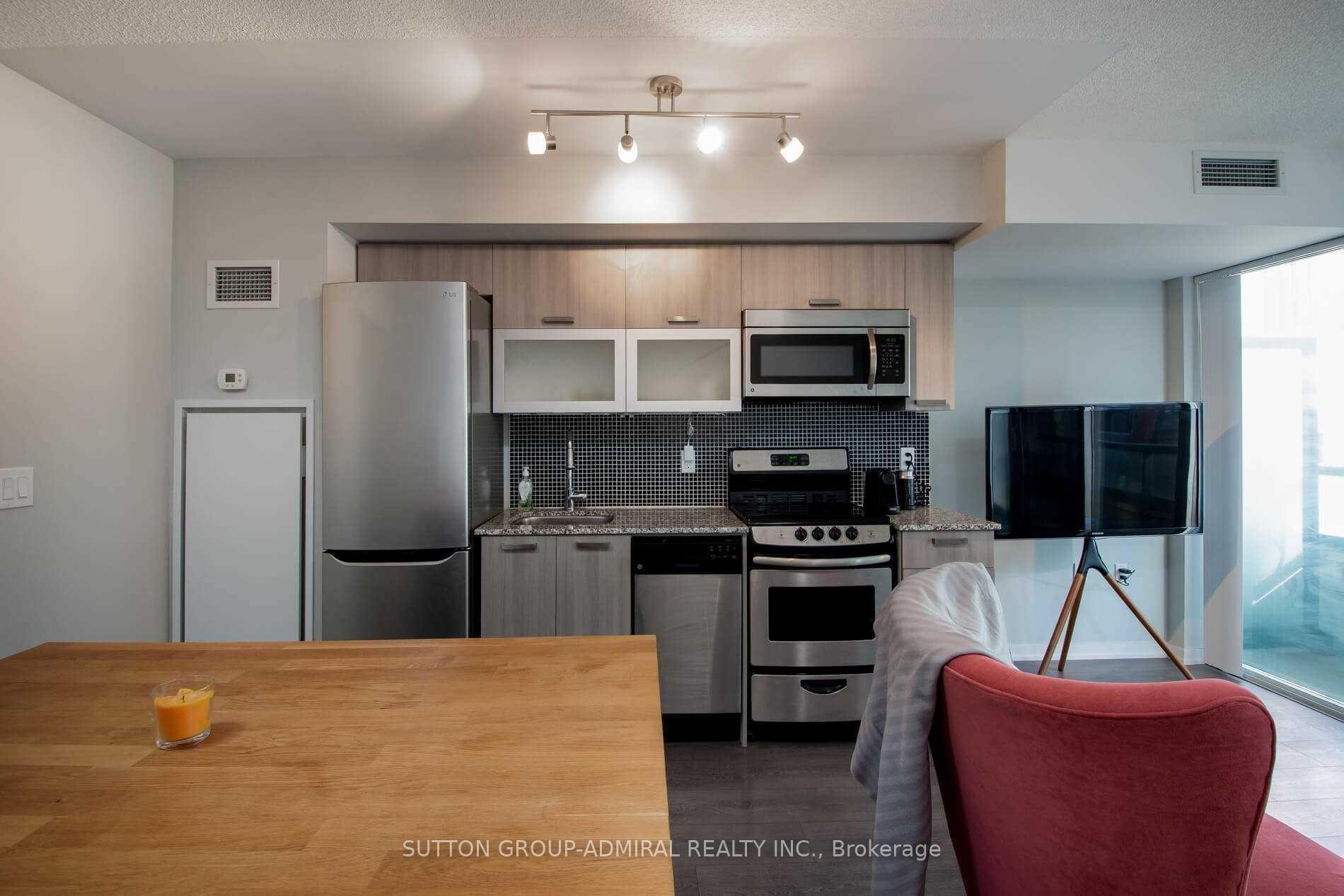 Photo 4 of Unit 512W, 36 Lisgar Street, Toronto, Niagara — HOMEH