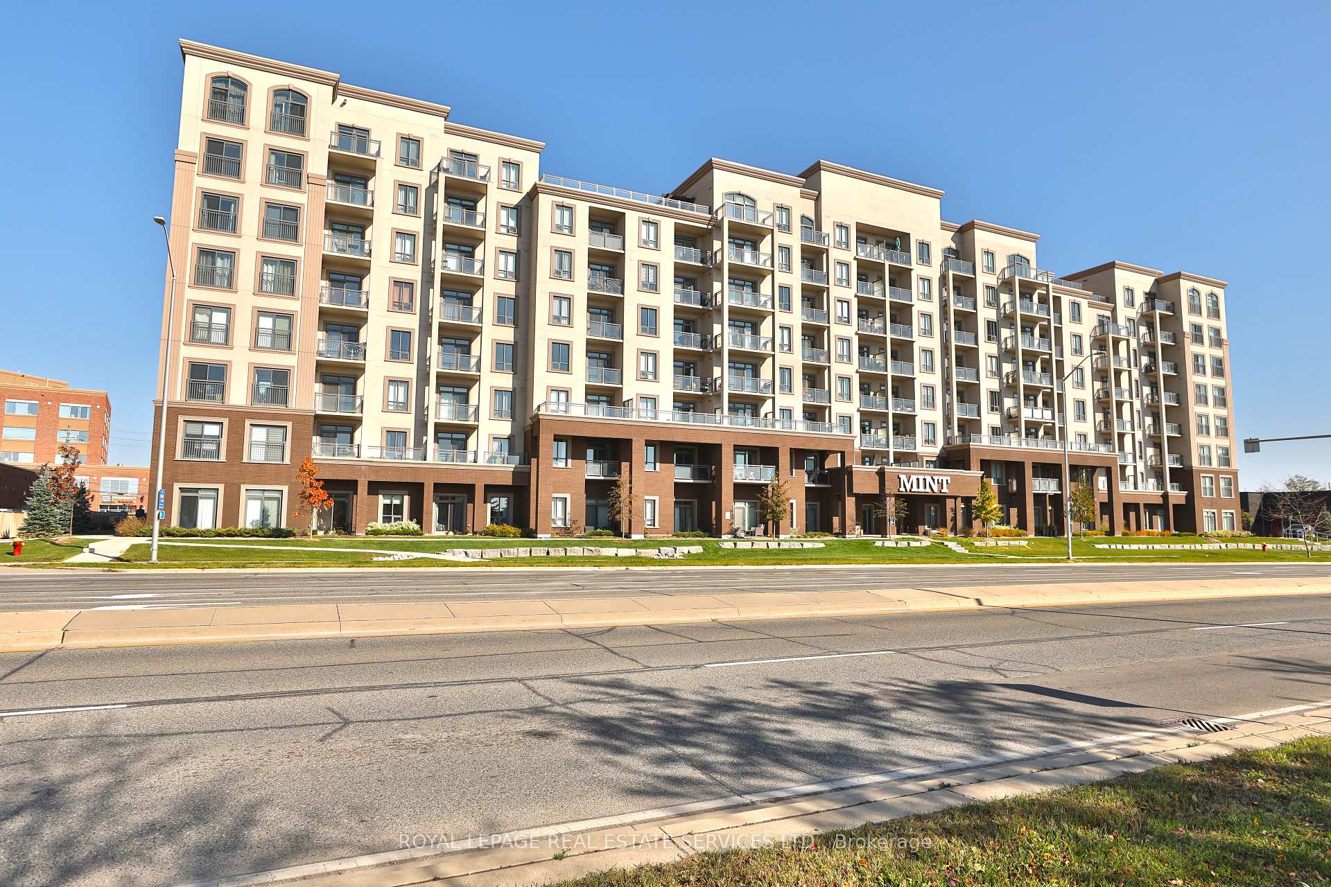 Front of Unit 509, 2490 Old Bronte Road