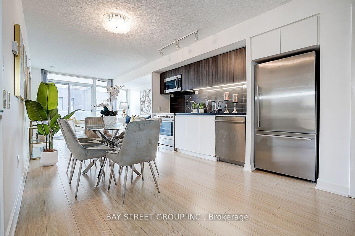 Photo 5 of Unit 521, 85 Queens Wharf Road, Toronto, Waterfront Communities — HOMEH