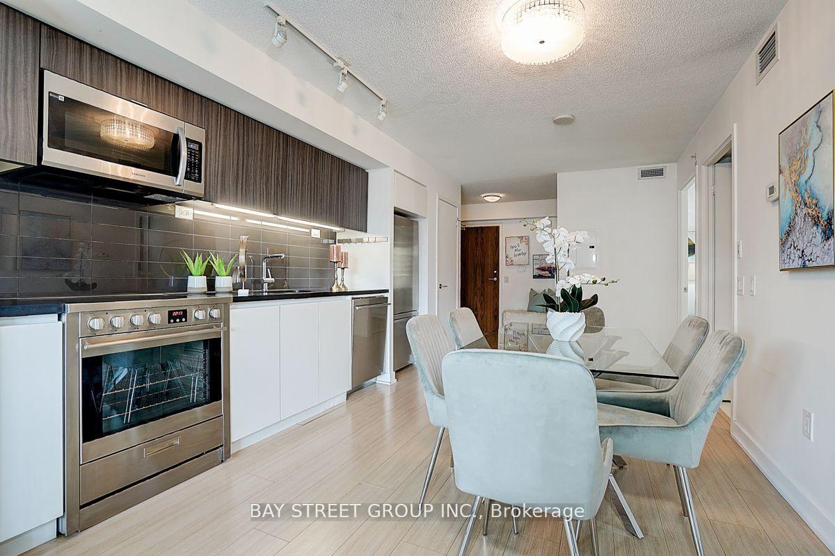 Photo 9 of Unit 521, 85 Queens Wharf Road, Toronto, Waterfront Communities — HOMEH