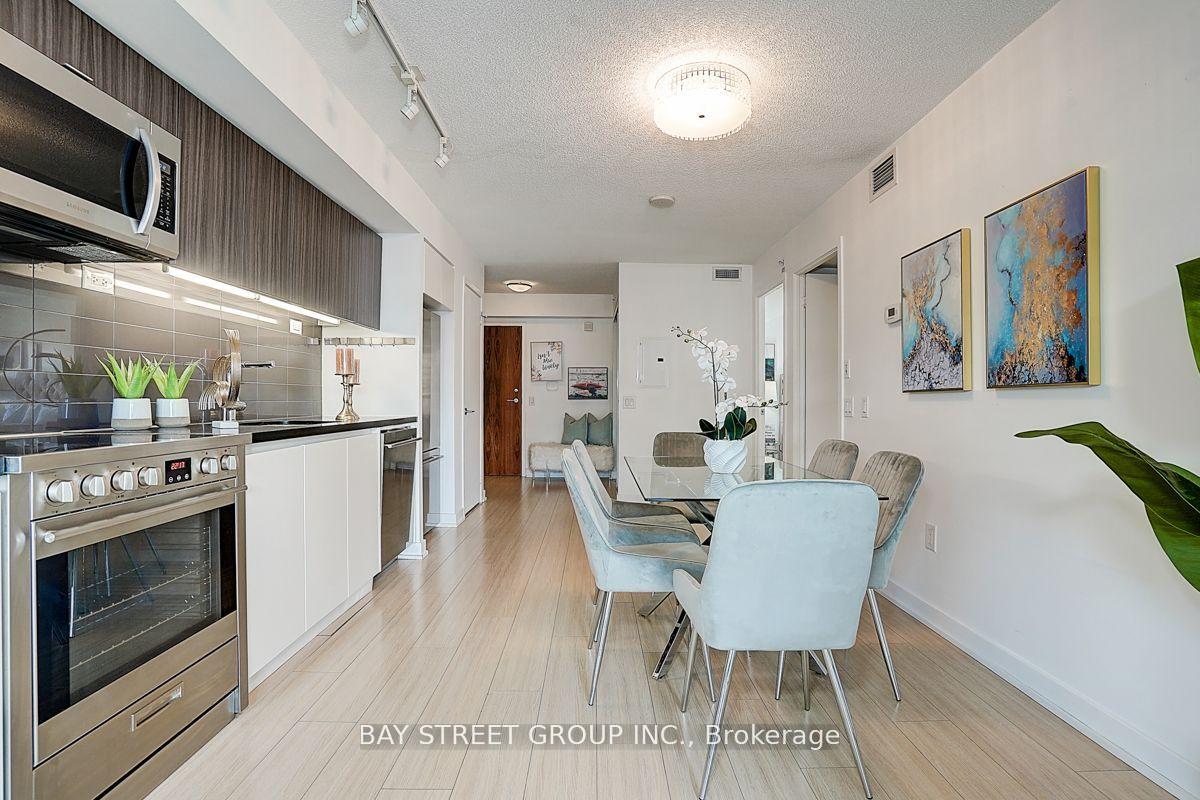 Photo 10 of Unit 521, 85 Queens Wharf Road, Toronto, Waterfront Communities — HOMEH