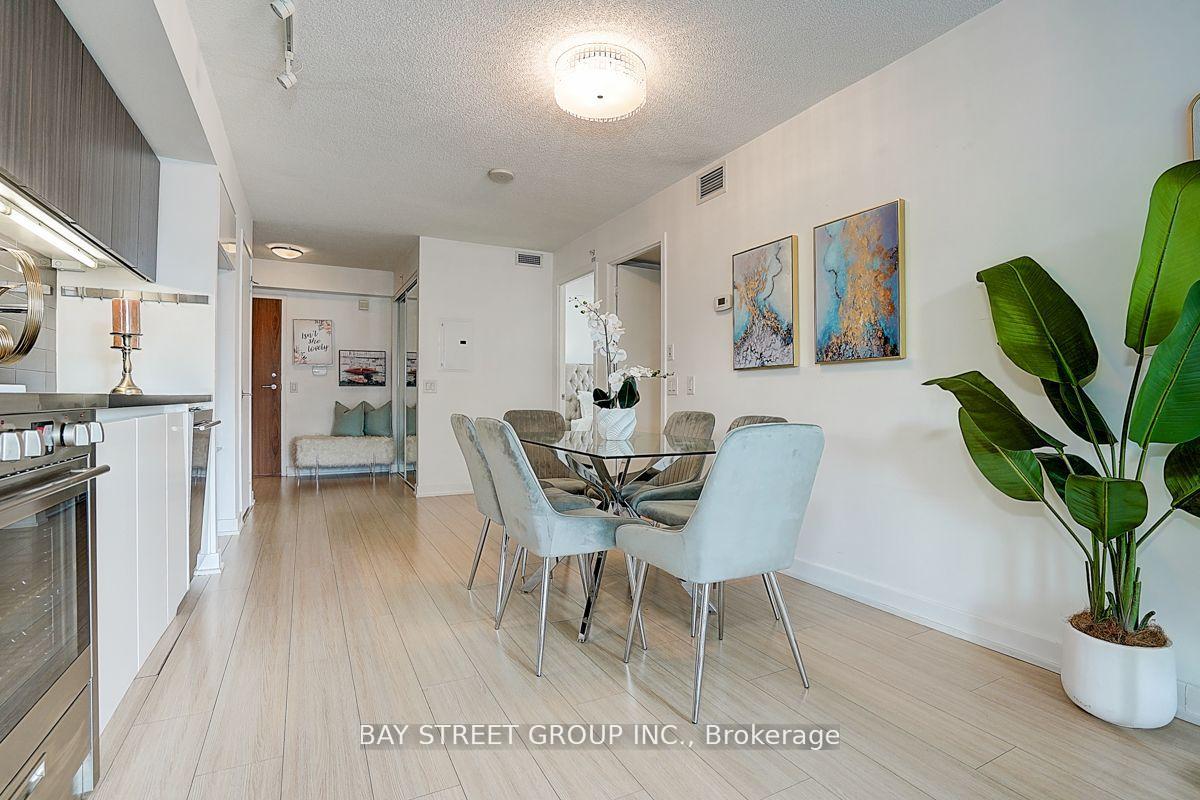 Photo 12 of Unit 521, 85 Queens Wharf Road, Toronto, Waterfront Communities — HOMEH