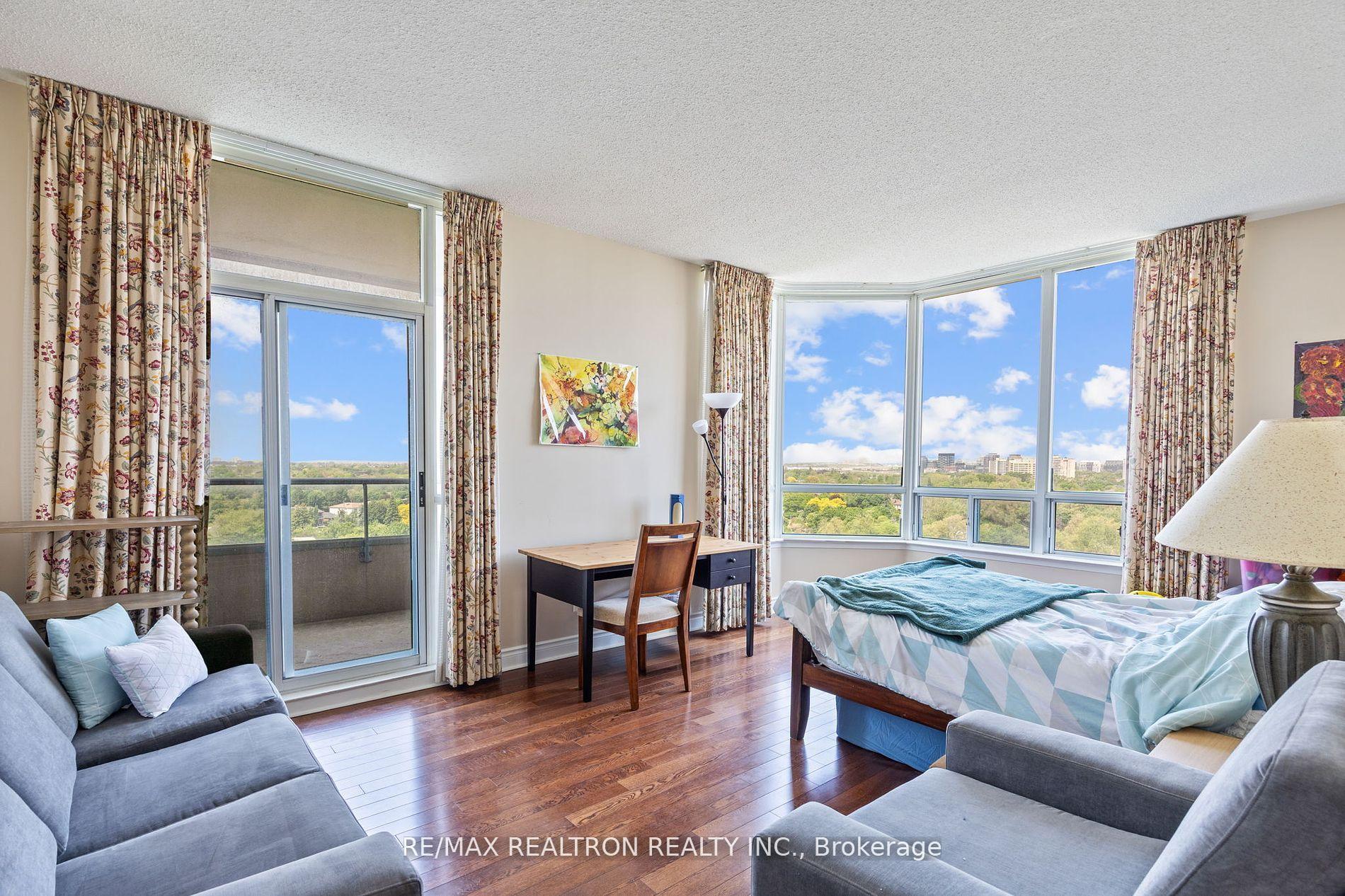 Photo 7 of Unit PH203, 8 Covington Road, Toronto, Englemount-Lawrence — HOMEH